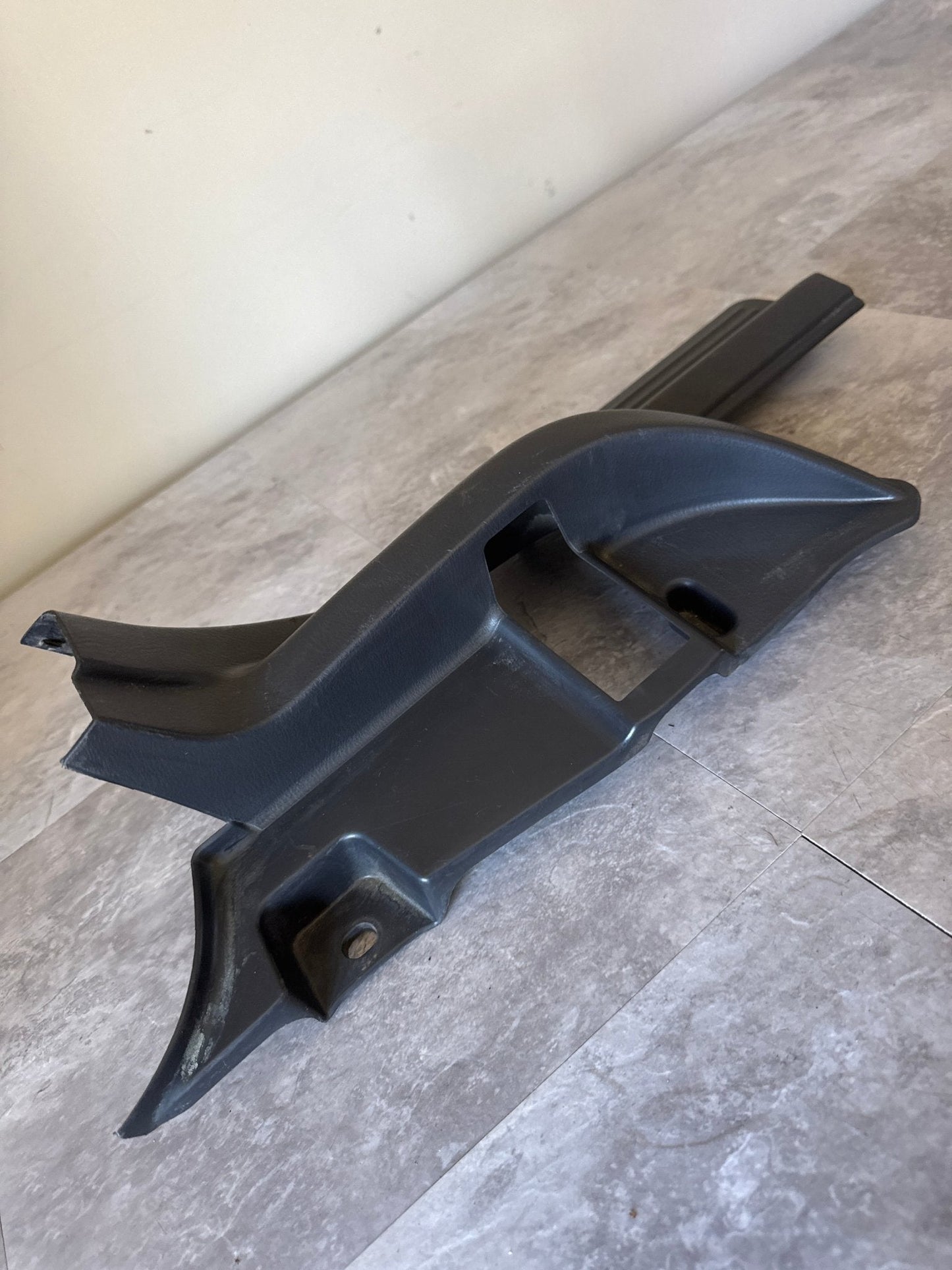 OEM 02-07 Subaru Impreza/WRX/STi LH Side Rear Door Sill Step Trim 94061FE010 (2)