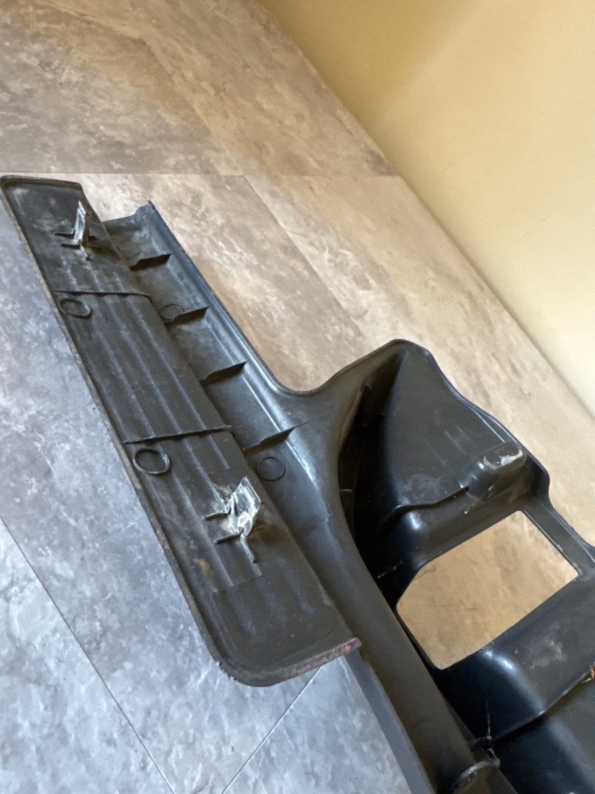 2002-2007 Subaru Impreza WRX STi OEM Passenger Rear Door Sill Trim RH (2)