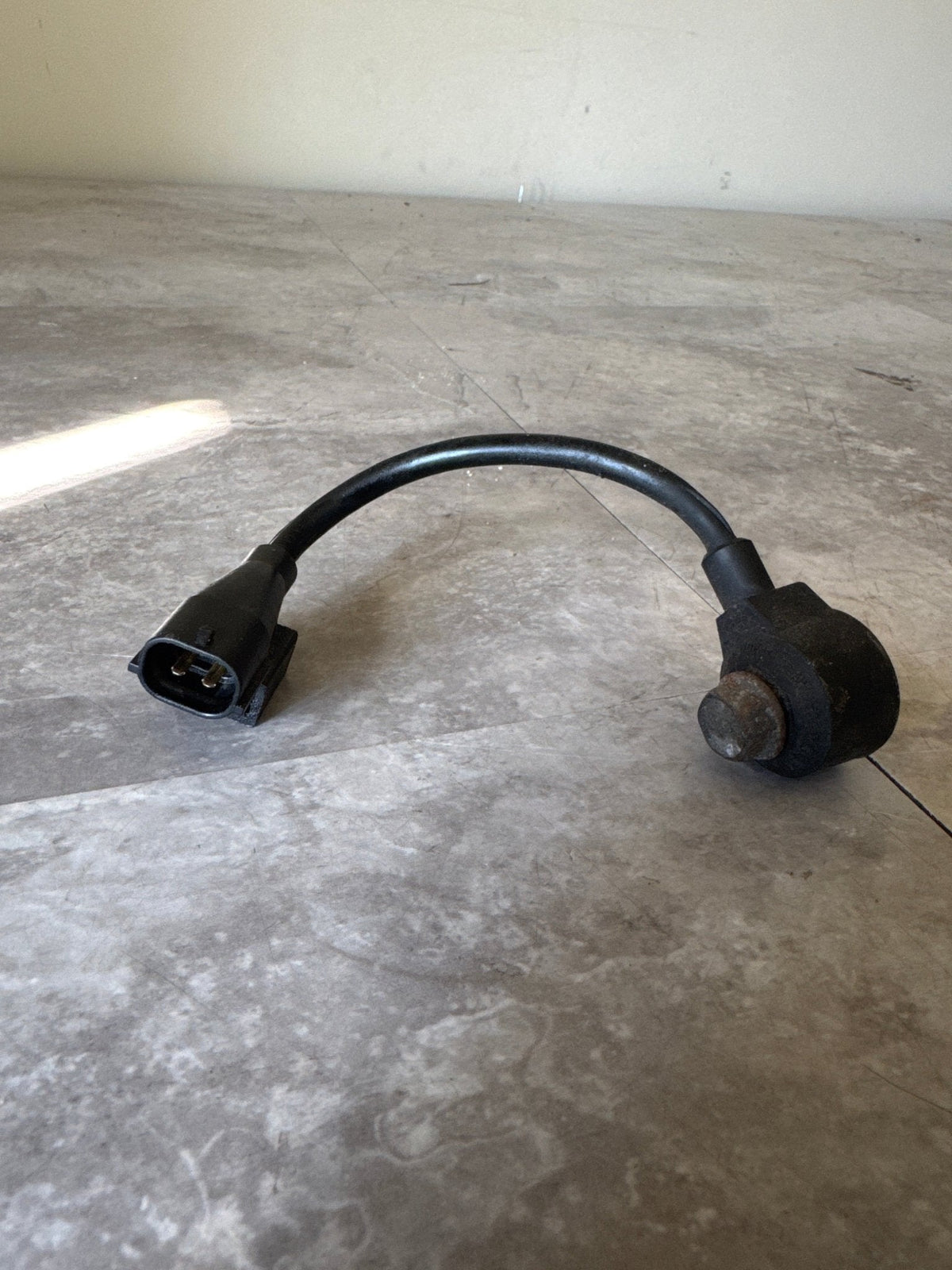 2002-2005 Subaru Impreza WRX Knock OEM Sensor (2)