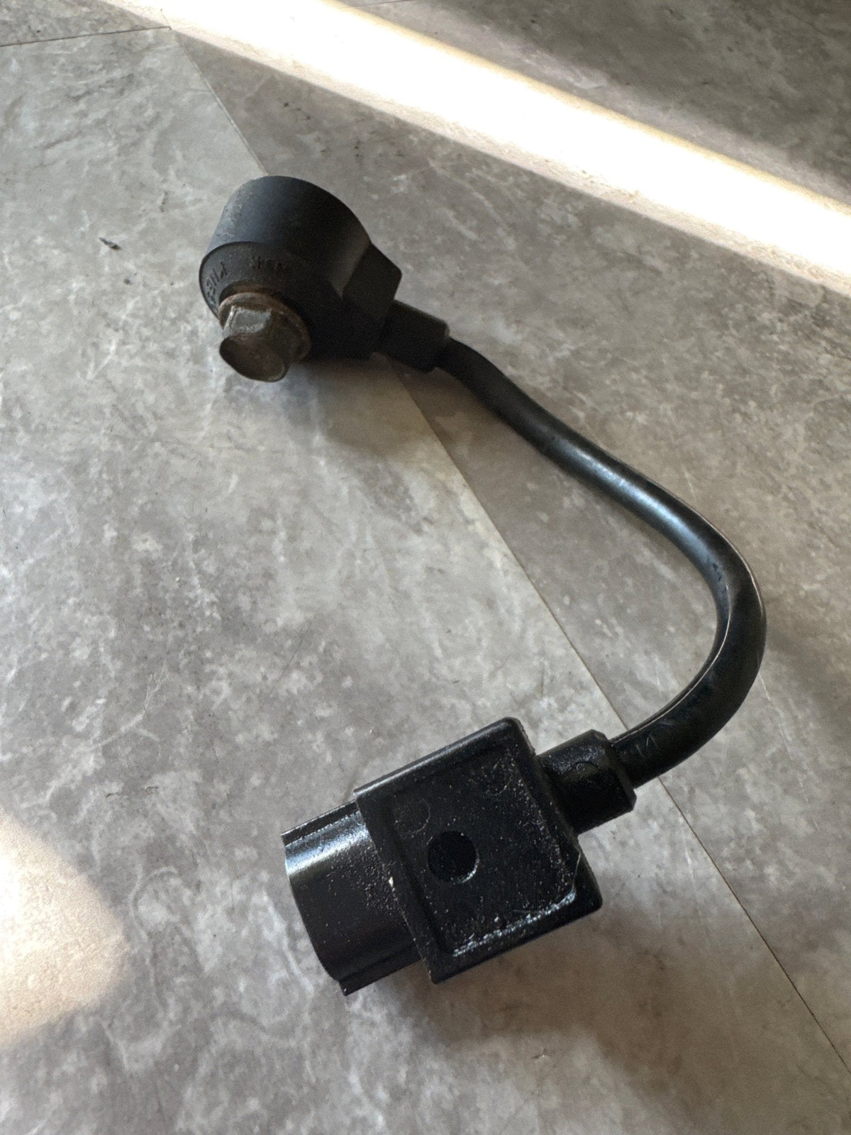 2002-2005 Subaru Impreza WRX Knock OEM Sensor (2)