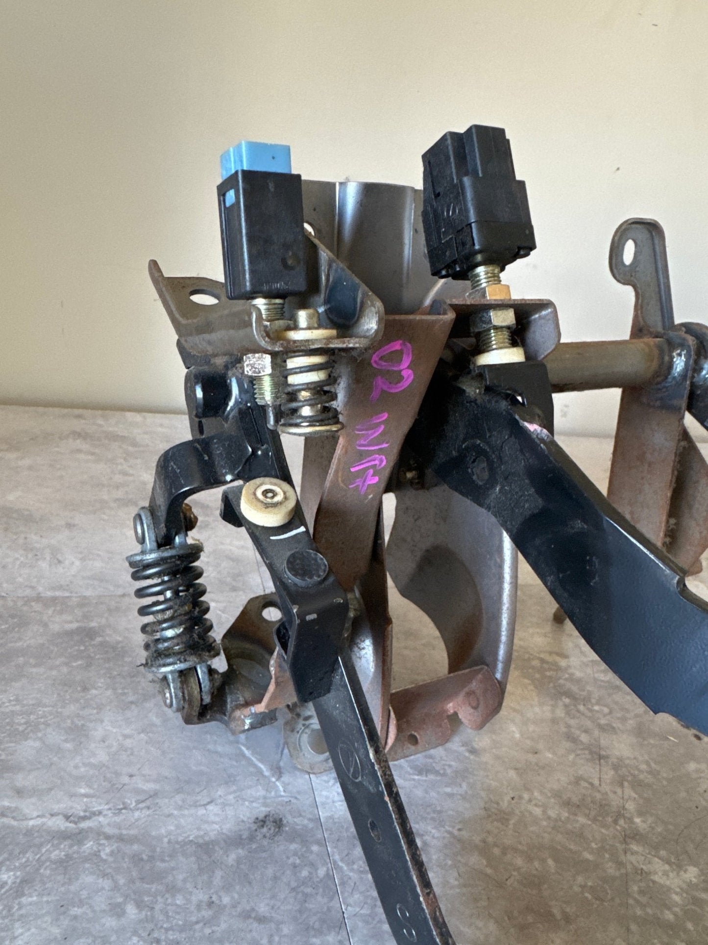 04-06 SUBARU IMPREZA WRX STi MANUAL CLUTCH & BRAKE PEDAL (04 WRX)