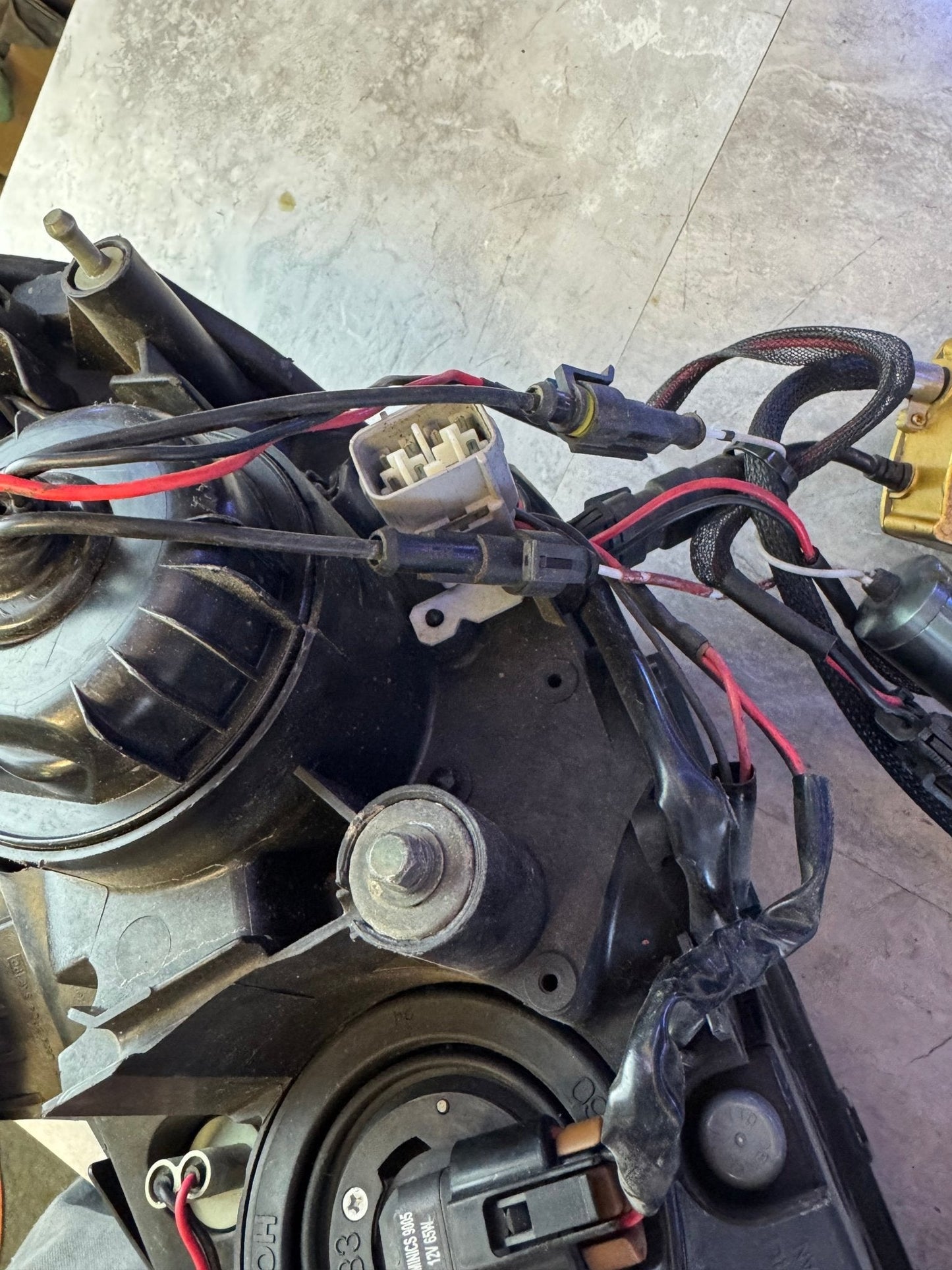2006-2007 Subaru Impreza WRX STi OEM Headlight Pair Assembly HID Module