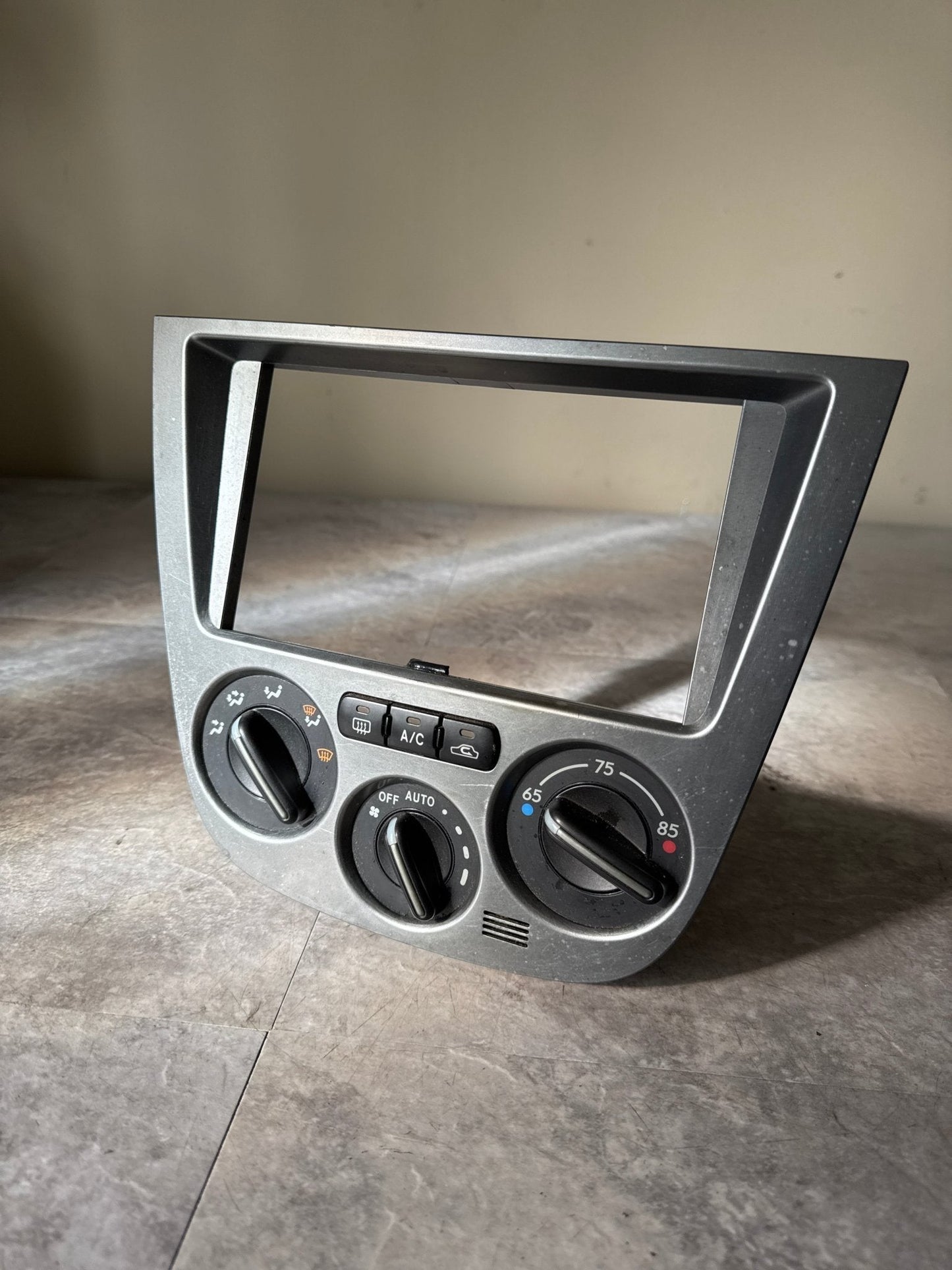 2004 Subaru WRX STI OEM Dash Center AC Climate Control Switch (04 STi)