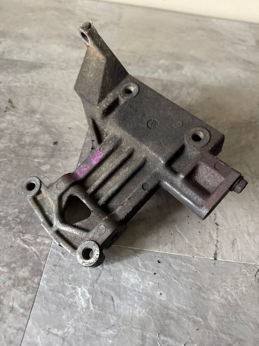 OEM 2002-2007 Subaru WRX STi EJ207 Alternator Bracket Mount Assembly (02 WRX)