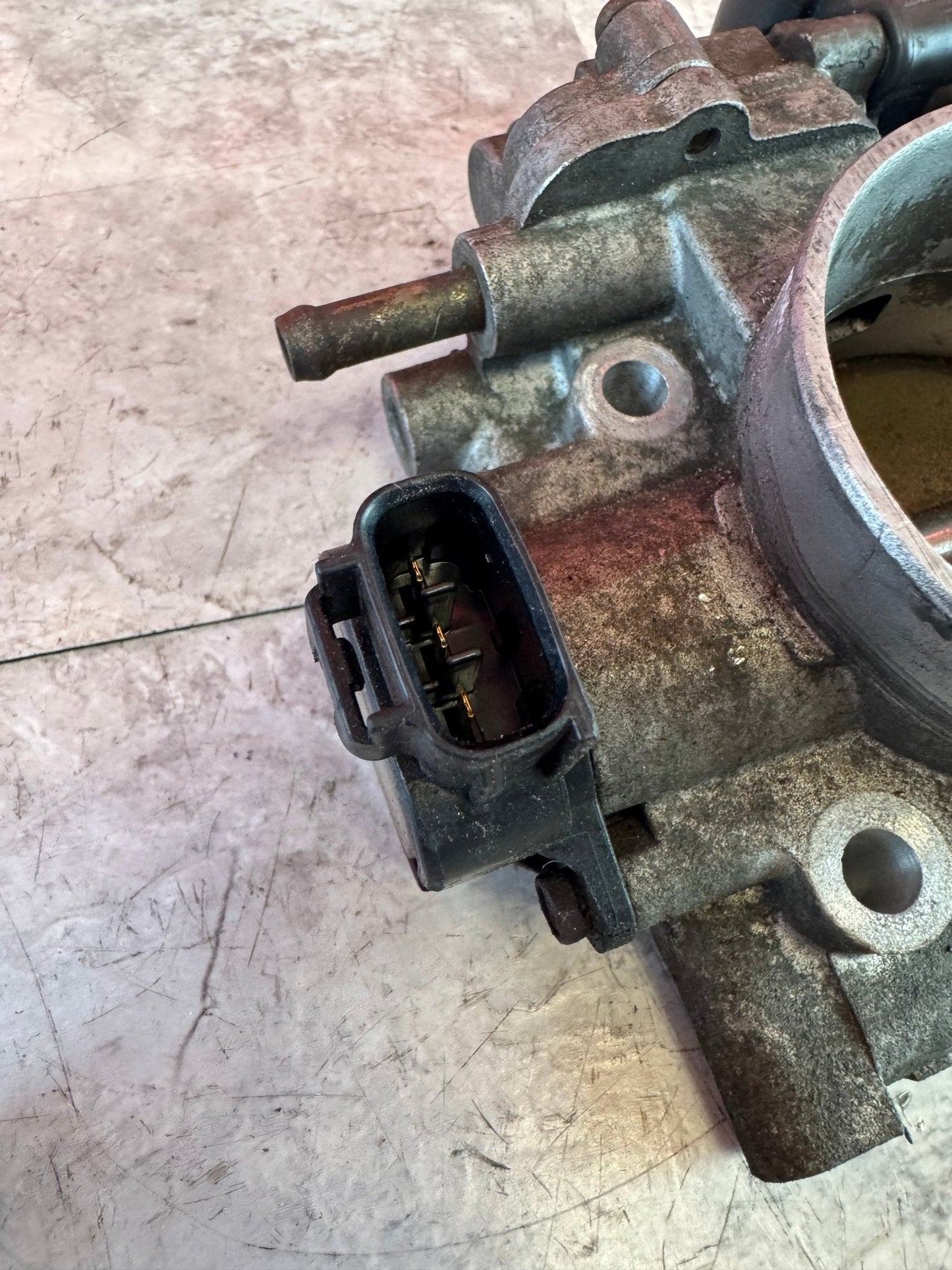 OEM Subaru Drive By Cable Throttle Body With Bolts For 2002-2005 Subaru Impreza WRX