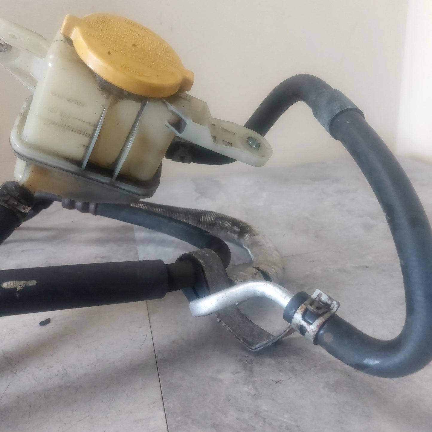 OEM 2008-2014 Subaru Impreza WRX STi Power Steering Reservoir Assembly w/ Lines