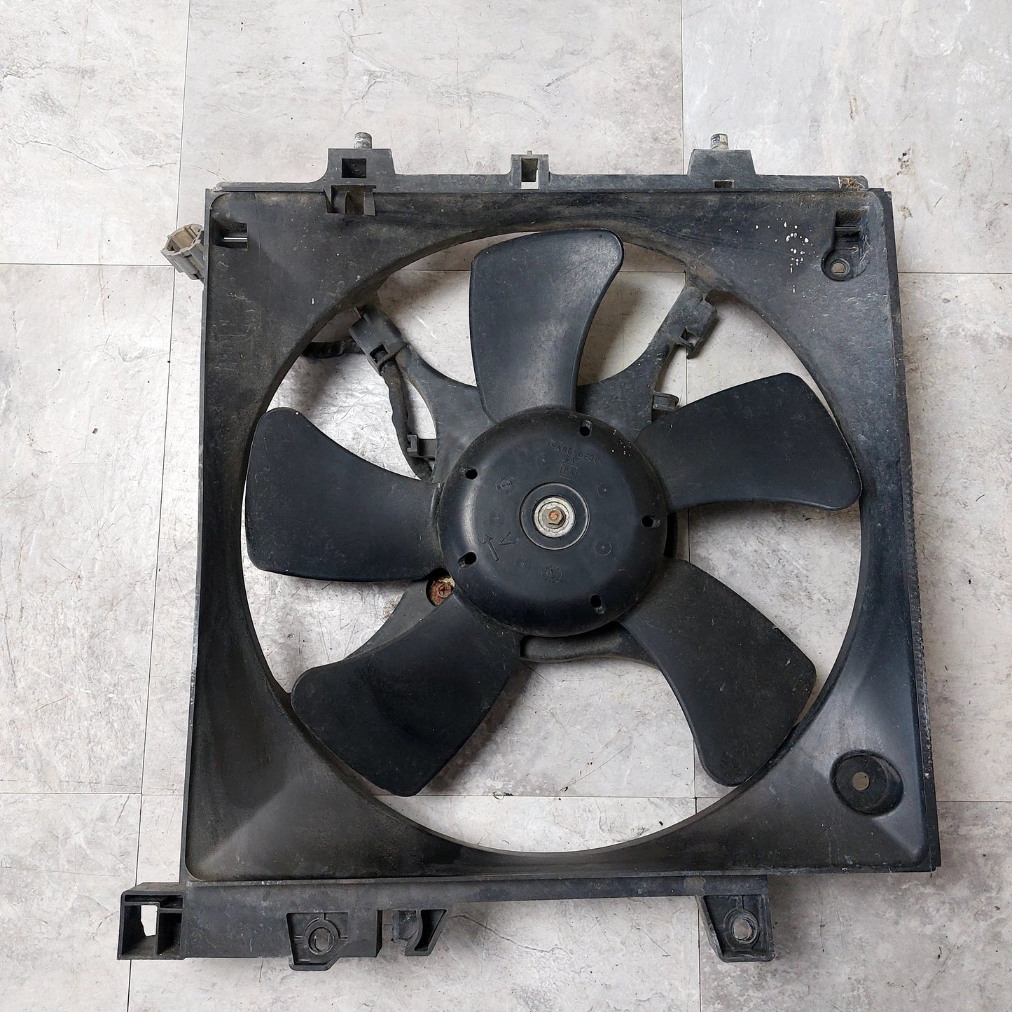 2004-2007 SUBARU WRX & STI RADIATOR COOLING FAN ASSEMBLY OEM