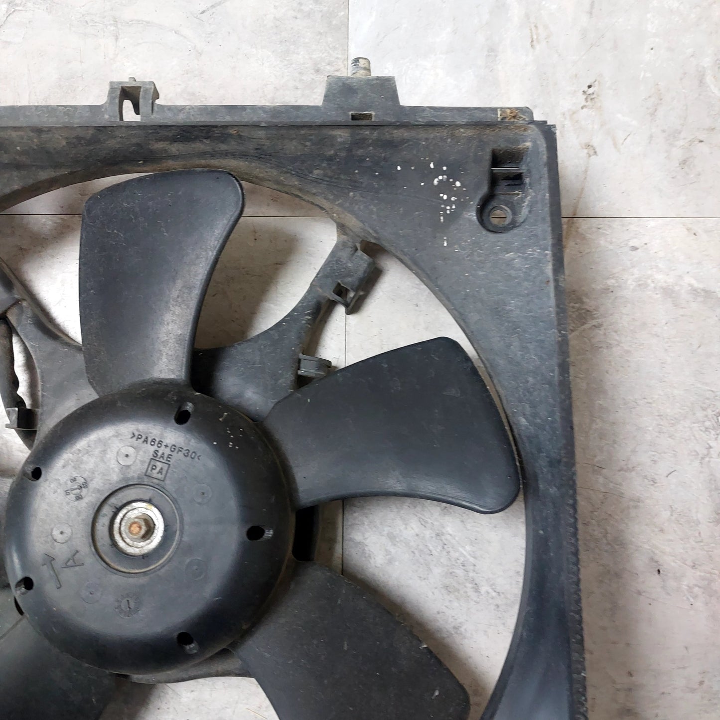 2004-2007 SUBARU WRX & STI RADIATOR COOLING FAN ASSEMBLY OEM