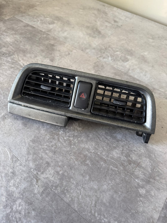 02-04 SUBARU IMPREZA WRX STi CENTER VENT CENTER DASH VENT AC HEATER OEM (04 STi)