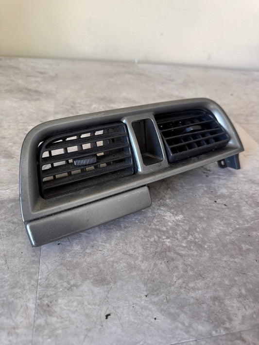 02-04 SUBARU IMPREZA WRX STi CENTER VENT CENTER DASH VENT AC HEATER OEM (No Hazard Button)