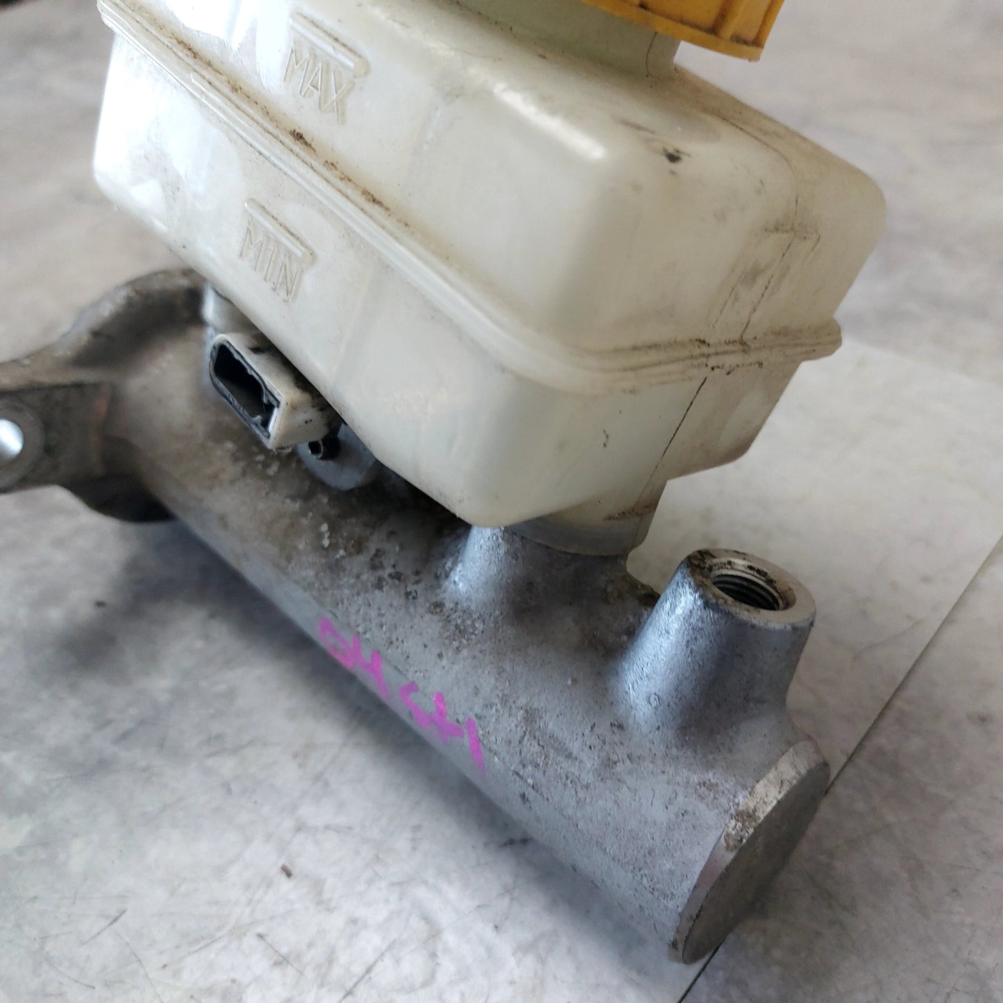 OEM 2004-2007 Subaru Impreza WRX STi Brake Master Cylinder Reservoir