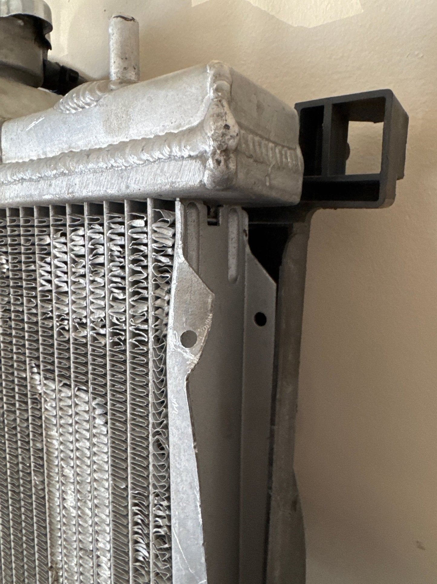 Koyo Radiator Subaru WRX / STI 2008-2021 / Subaru Legacy GT 2005-2012 (Manual Transmission) / Complete with Fans