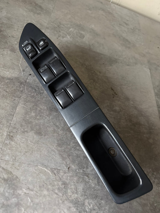 2005-2007 Subaru Impreza WRX STi OEM FR LH Master Window Switch Bezel (04 STi E2