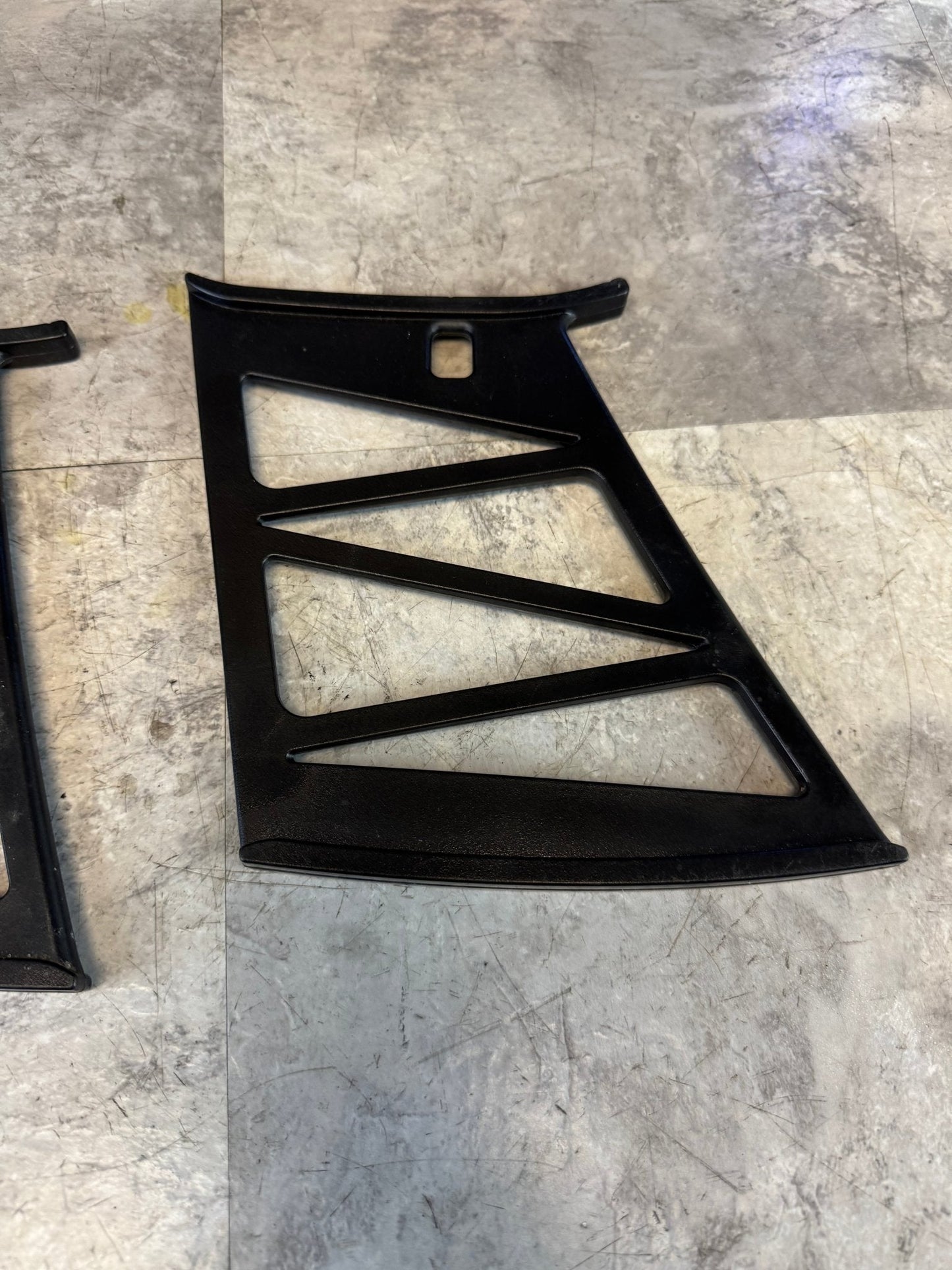 2004-2007 Subaru WRX STi Rear Wing Spoiler Support Stabilizer Bracket Pair
