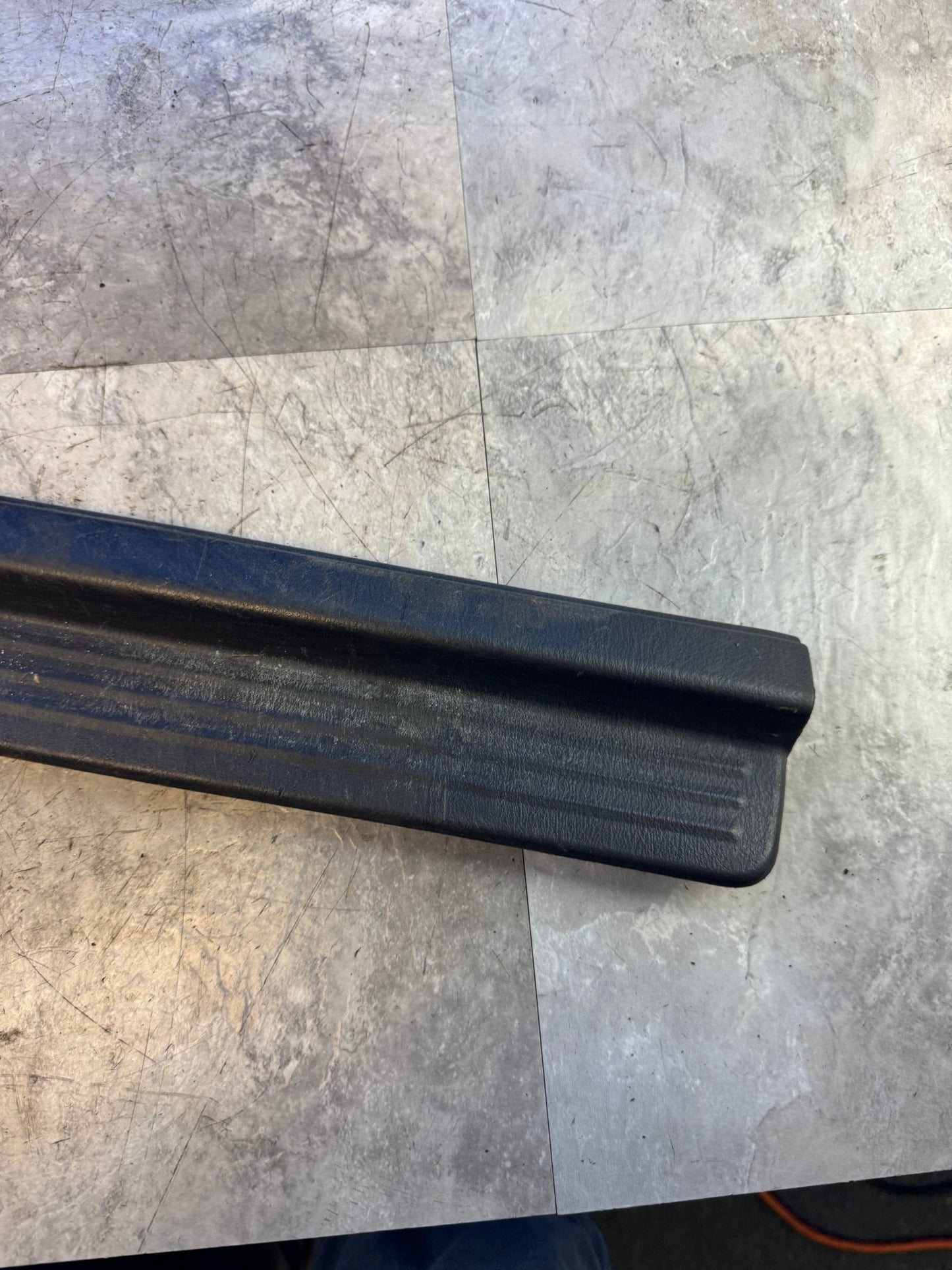 2002-2007 Subaru Impreza WRX STi OEM Driver Side LH Front Door Sill Trim M1