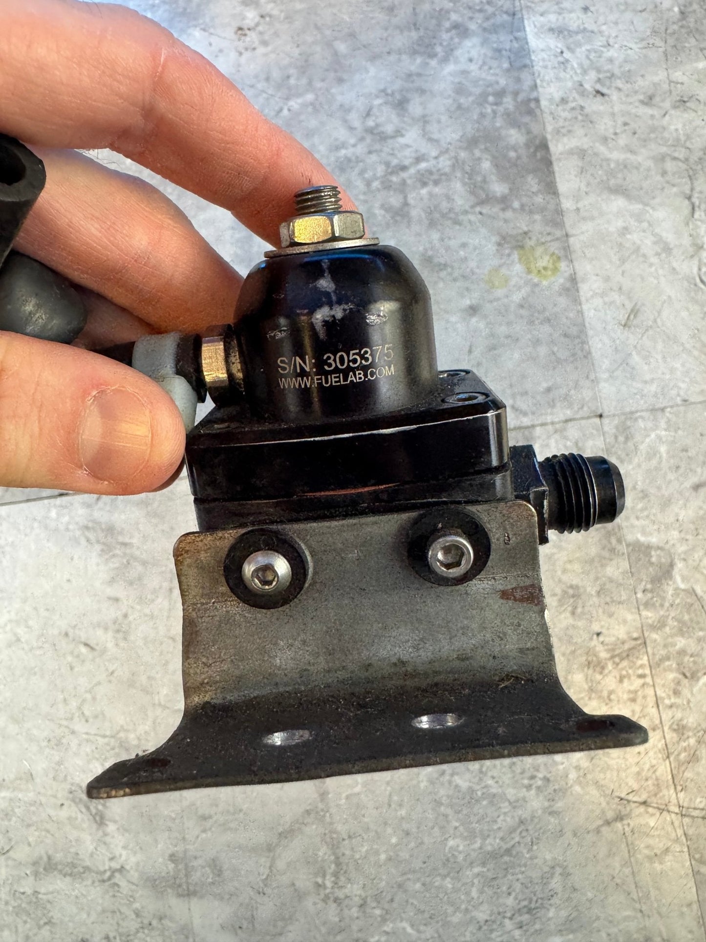 Fuelab Mini Fuel Pressure Regulator 6AN In/6AN Out Standard Seat EFI 25-90 PSID - 53501