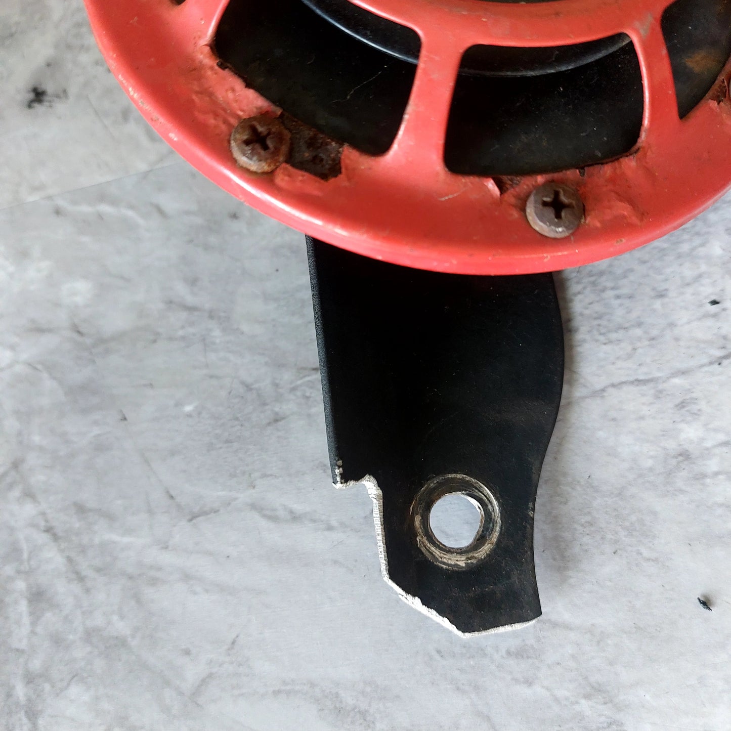 OEM Subaru Hella Disc Horn Set Pair 12V 300hz VW Audi As Is G2