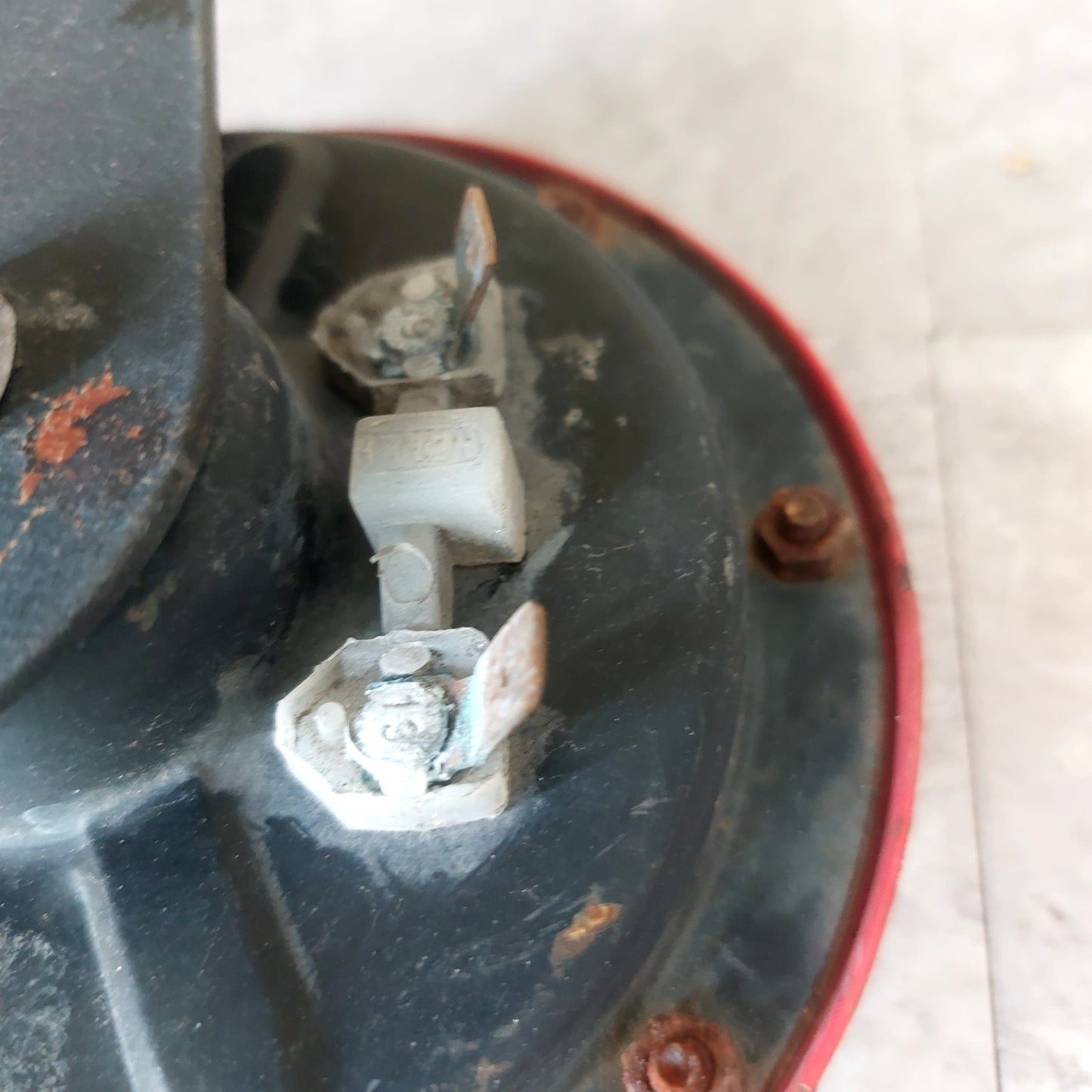 OEM Subaru Hella Disc Horn Set Pair 12V 300hz VW Audi As Is G2