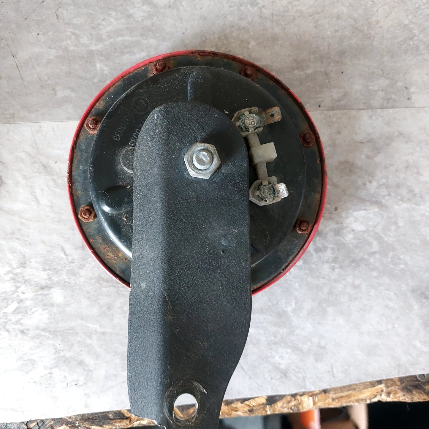 OEM Subaru Hella Disc Horn Set Pair 12V 300hz VW Audi As Is G2