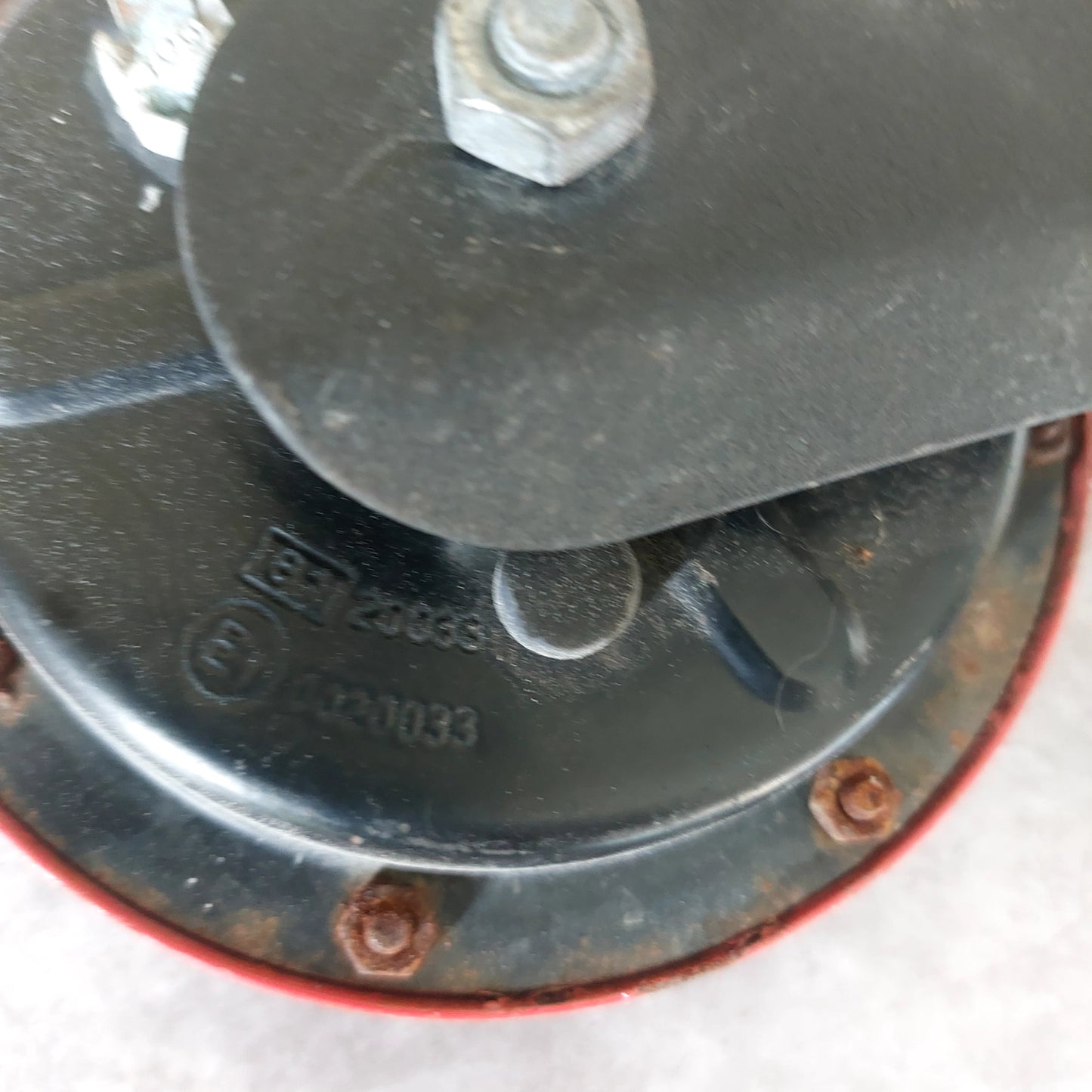 OEM Subaru Hella Disc Horn Set Pair 12V 300hz VW Audi As Is G2