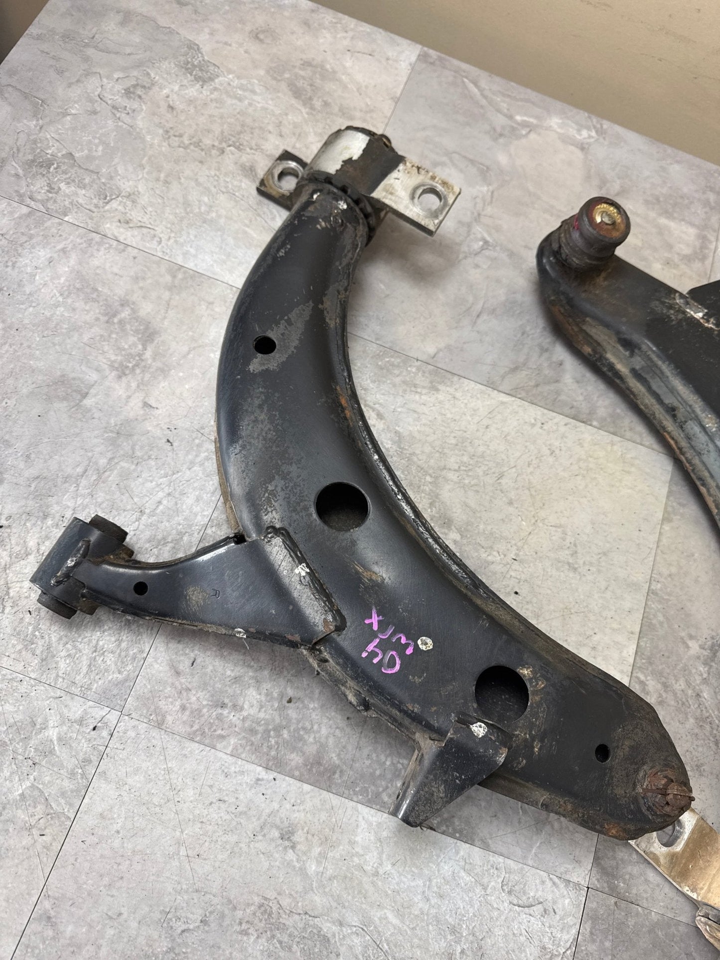 2002-2007 Subaru WRX Sedan Front OEM RH LH Lower Metal Control Arms K4