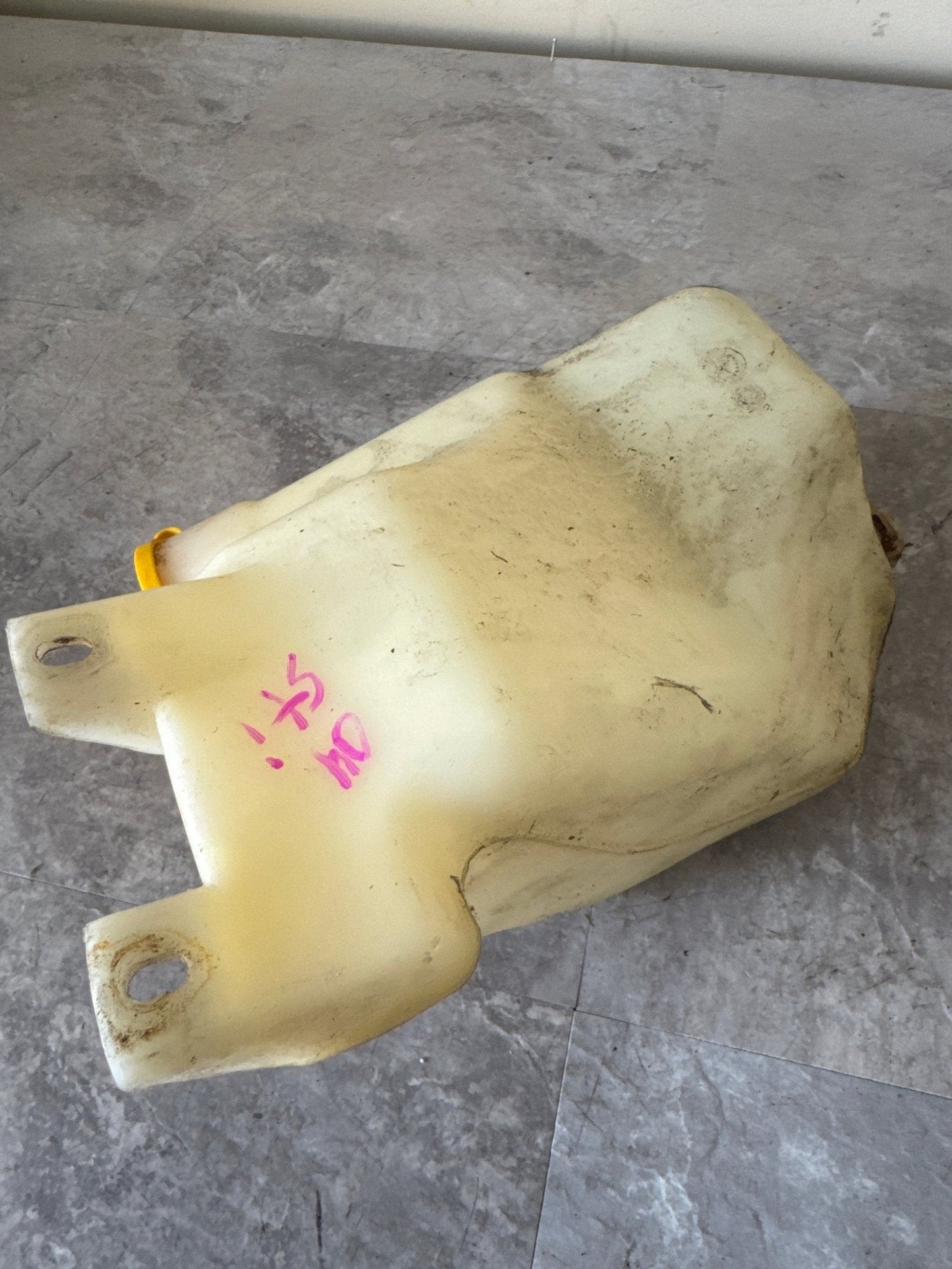 2004-2005 Subaru WRX STi Windshield OEM Washer Fluid TANK Reservoir Motor F5