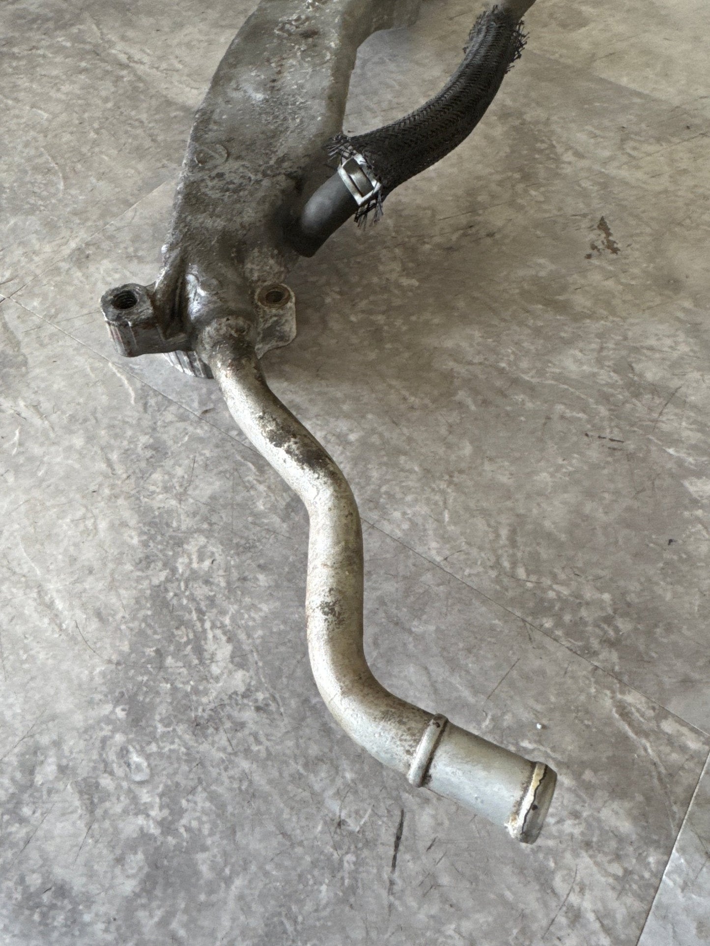 2006-2007 Subaru WRX STi Engine OEM Coolant Crossover Assembly L3