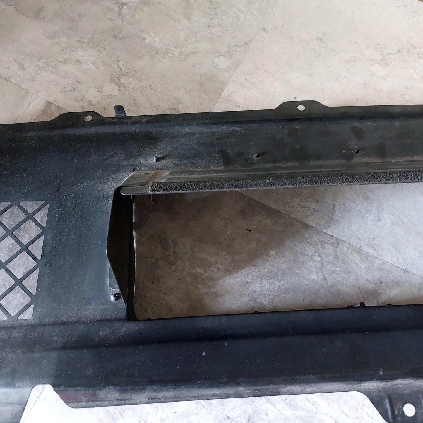 2004-2005 Subaru Impreza WRX Hood OEM Scoop Splitter