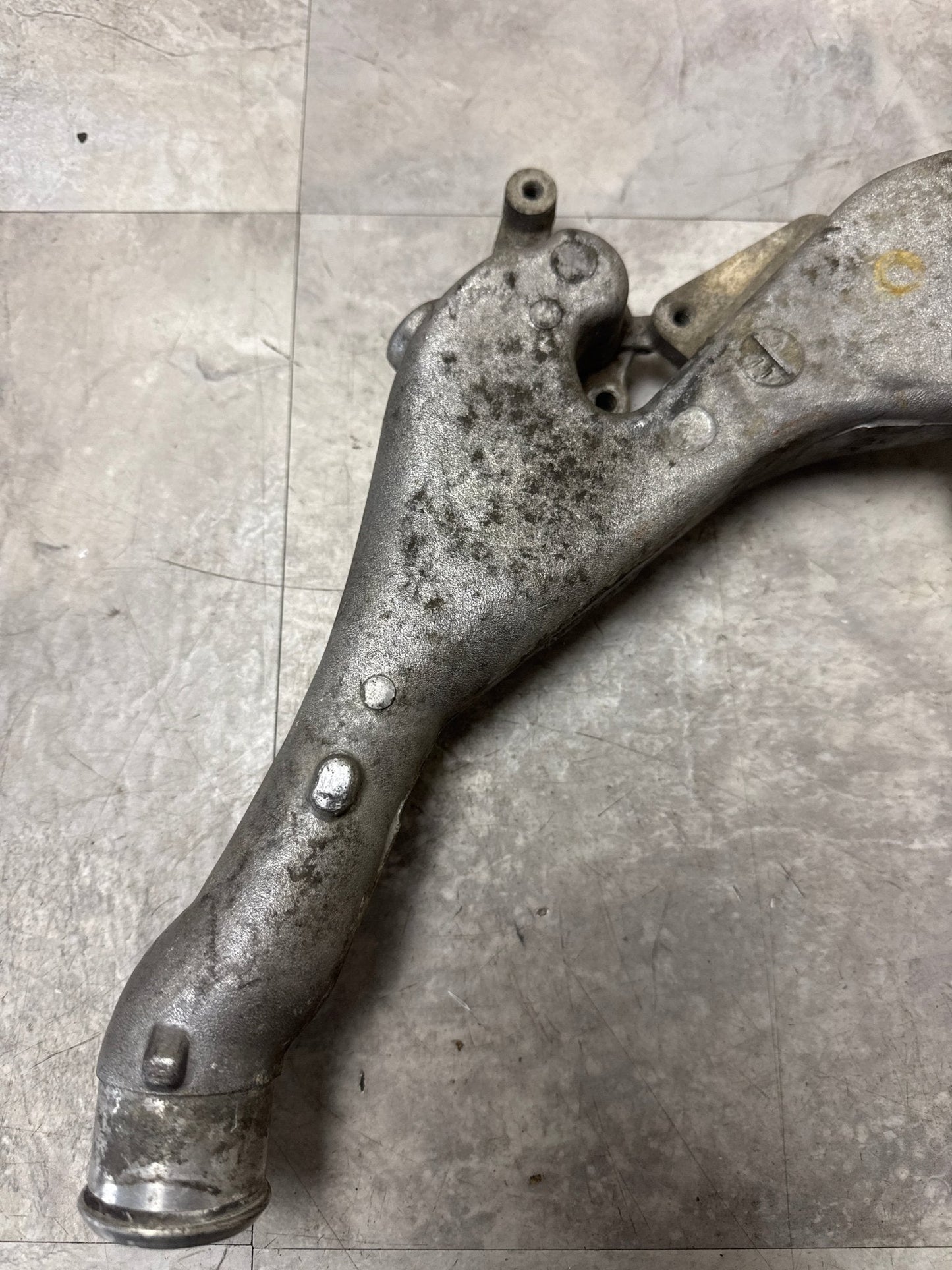 2005-2009 Subaru Legacy GT OEM Coolant Crossover Pipe L3