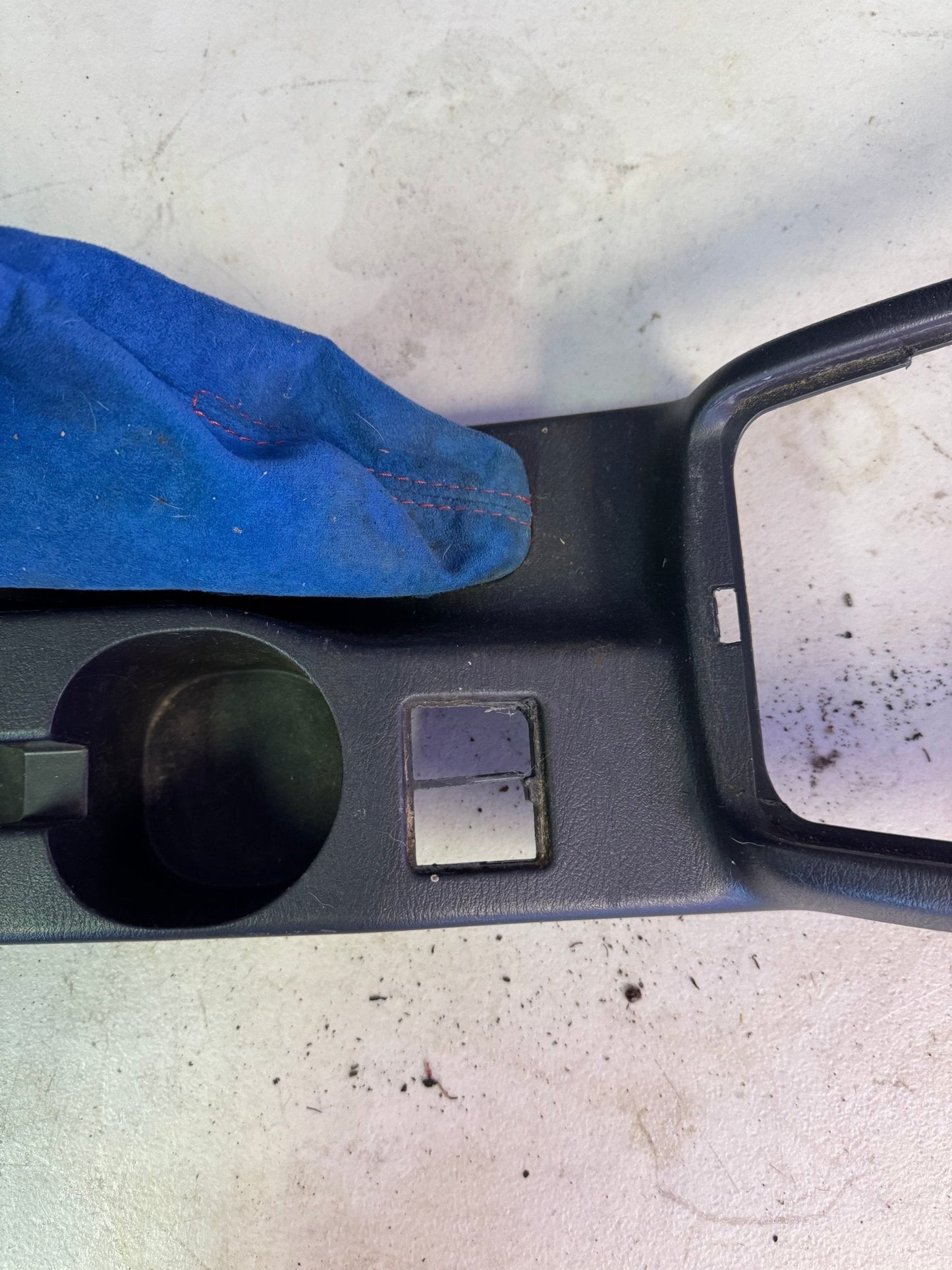 2005-2007 Subaru Impreza WRX STi Center Console E-brake Trim Boot Cup Holder / Y2