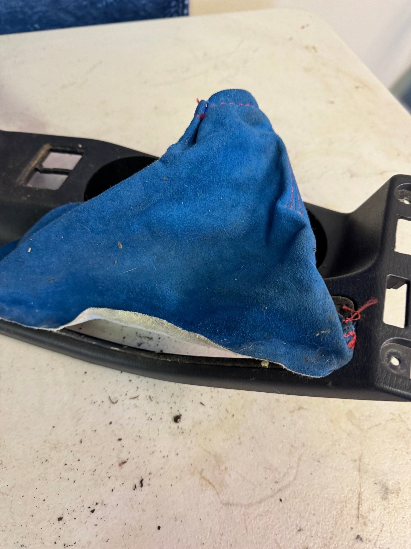 2005-2007 Subaru Impreza WRX STi Center Console E-brake Trim Boot Cup Holder / Y2