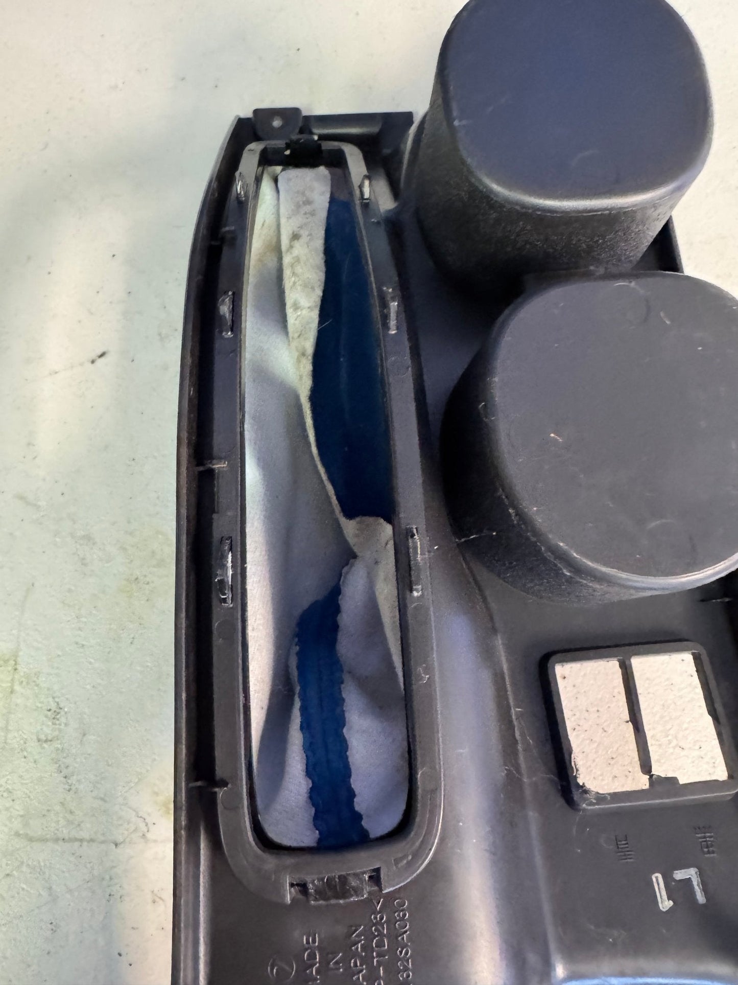 2005-2007 Subaru Impreza WRX STi Center Console E-brake Trim Boot Cup Holder / Y2