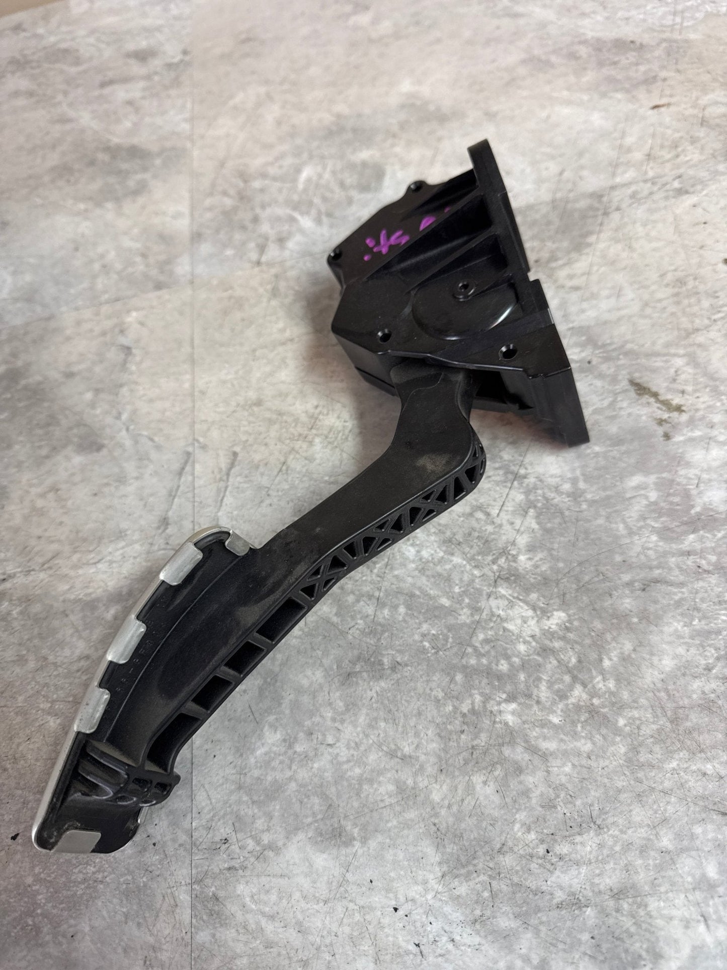 2015-2020 Subaru WRX STi OEM Accelerator Gas Fuel Pedal Assembly