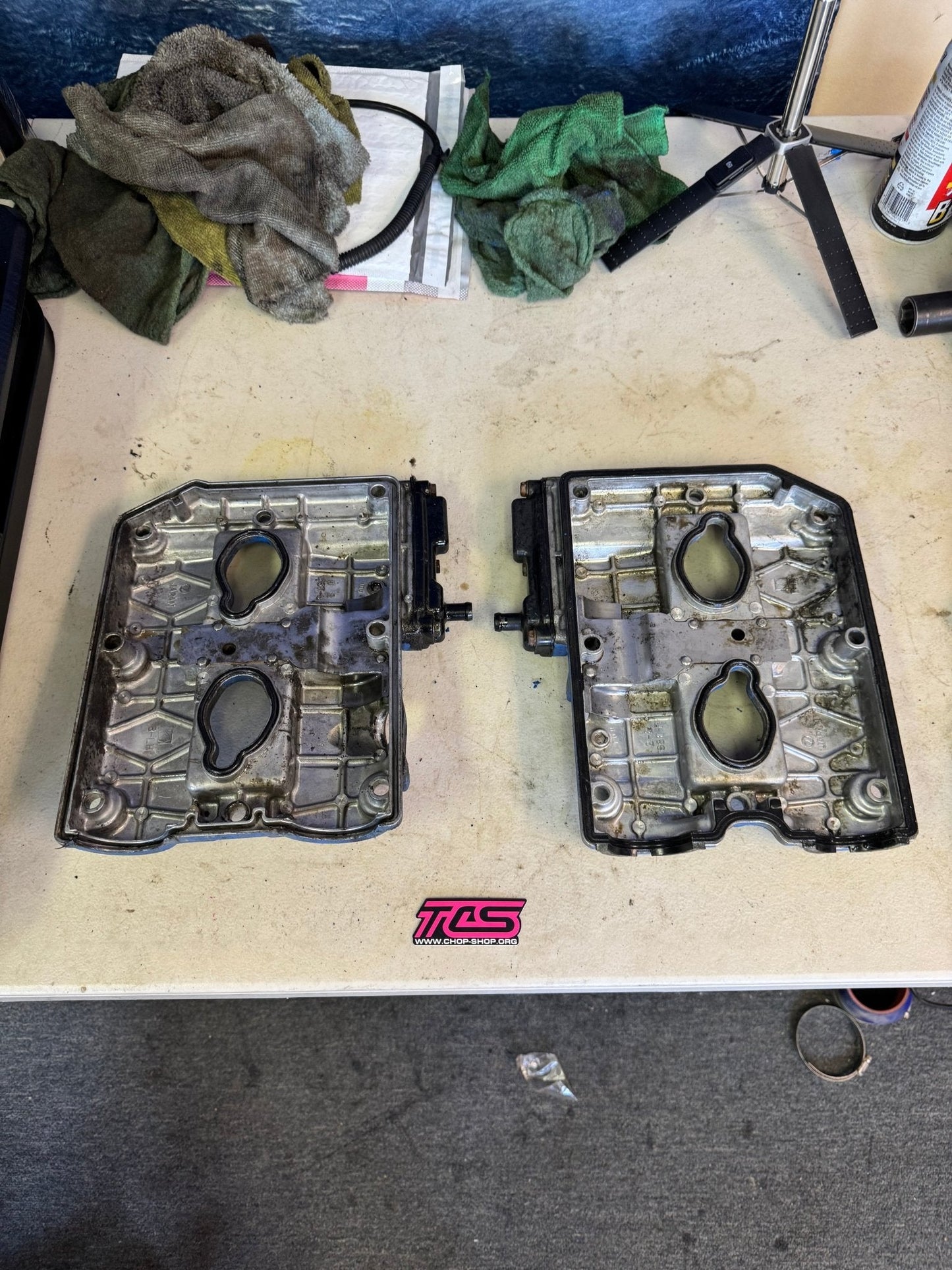 2002-2005 Subaru Impreza WRX Valve Cover Complete Set Pair LH And RH /