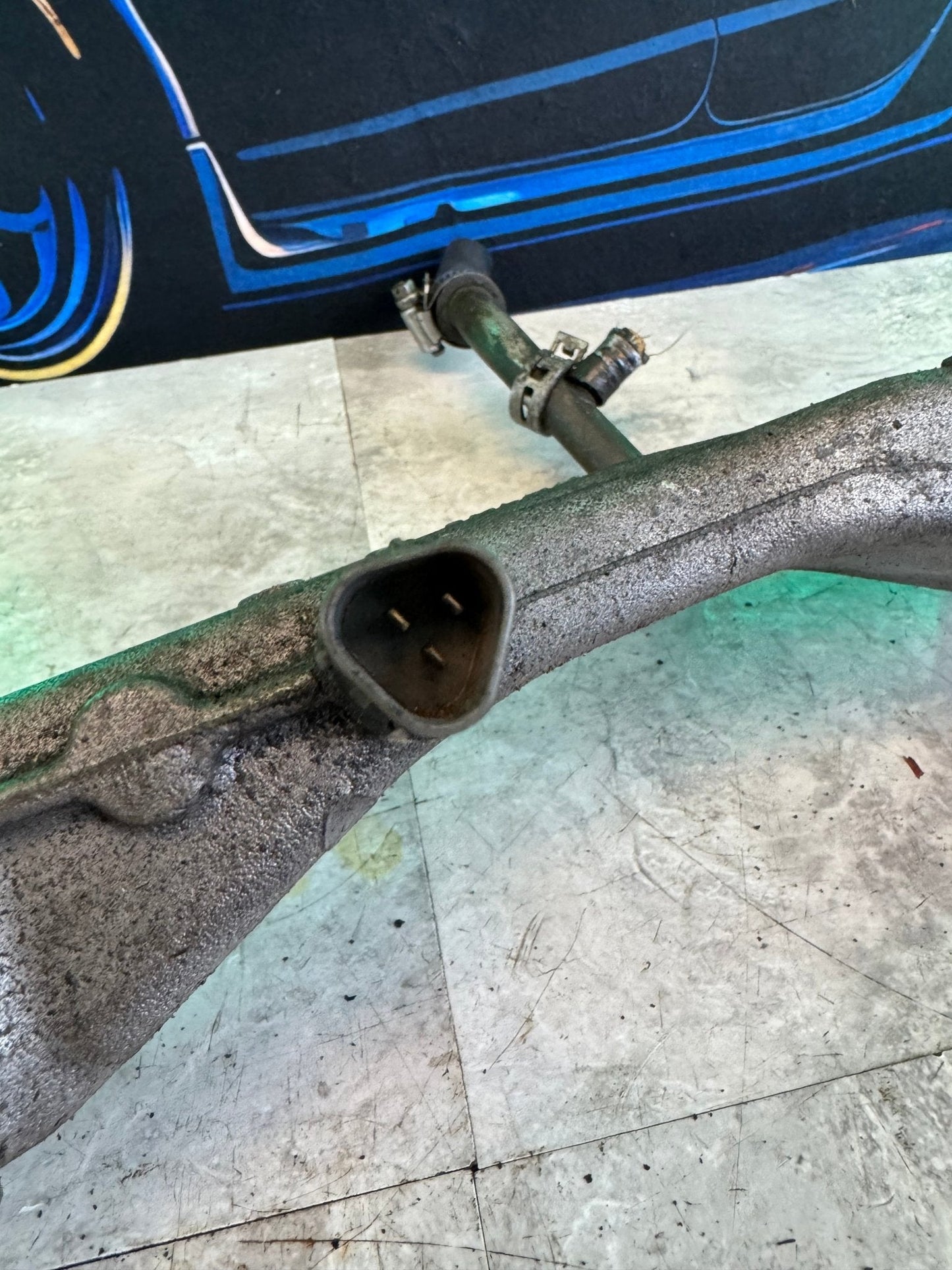 2002-2005 Subaru WRX STi Engine OEM Coolant Crossover Assembly Ej25 Ej20 /