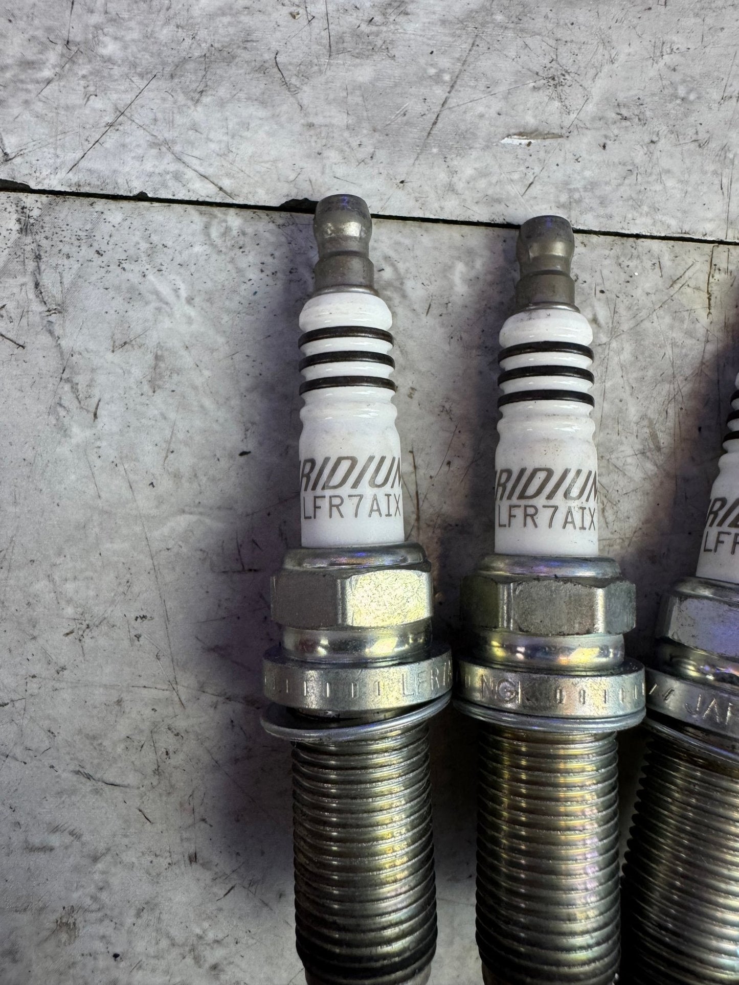 NGK Iridium IX Plug Number LFR7AIX Spark Plug - 2309 Set X4 Used / K1