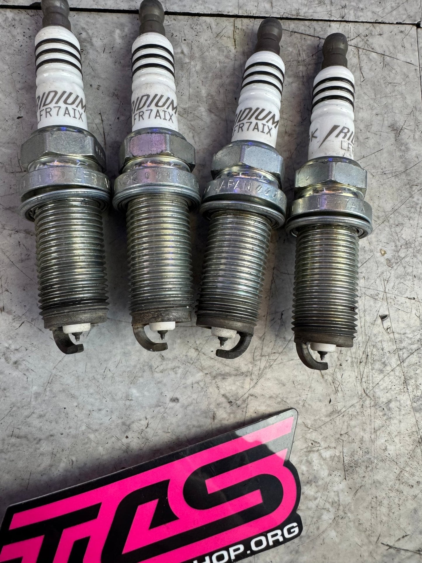 NGK Iridium IX Plug Number LFR7AIX Spark Plug - 2309 Set X4 Used / K1