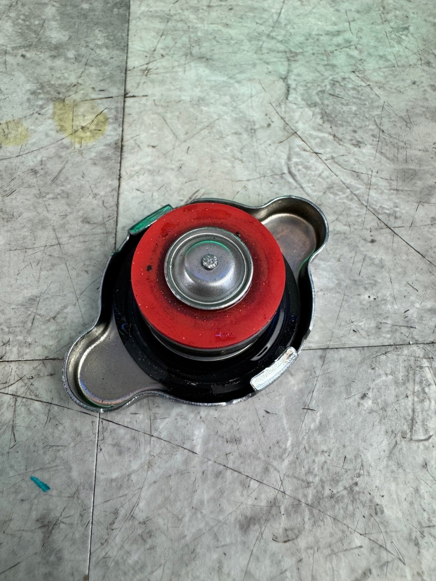 HKS 15009-AK004 S-Type Radiator Cap / N3