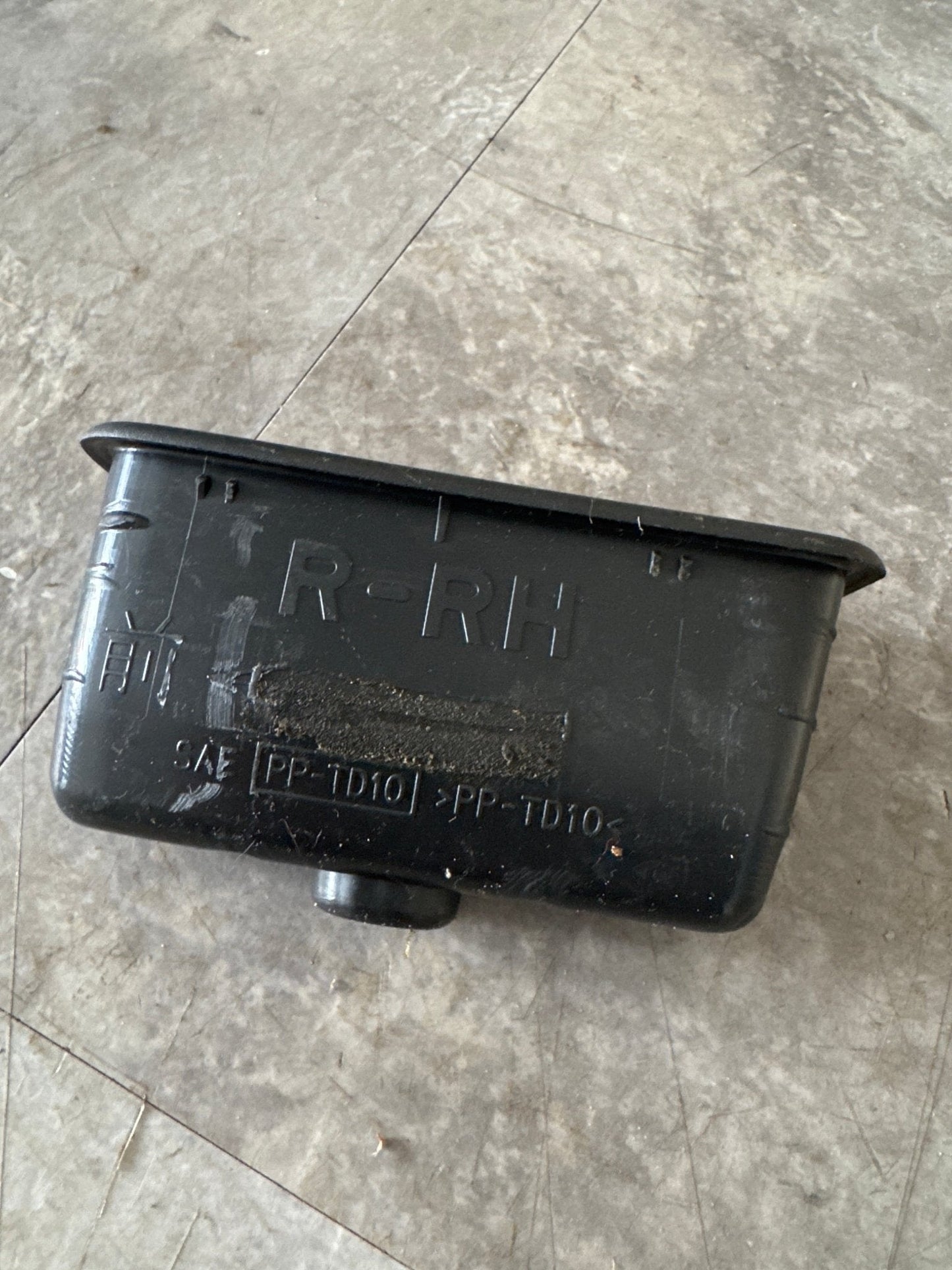 2002-2007 Subaru Impreza Rear Right OEM Interior Door Pull Handle Pocket Trim (2) J3