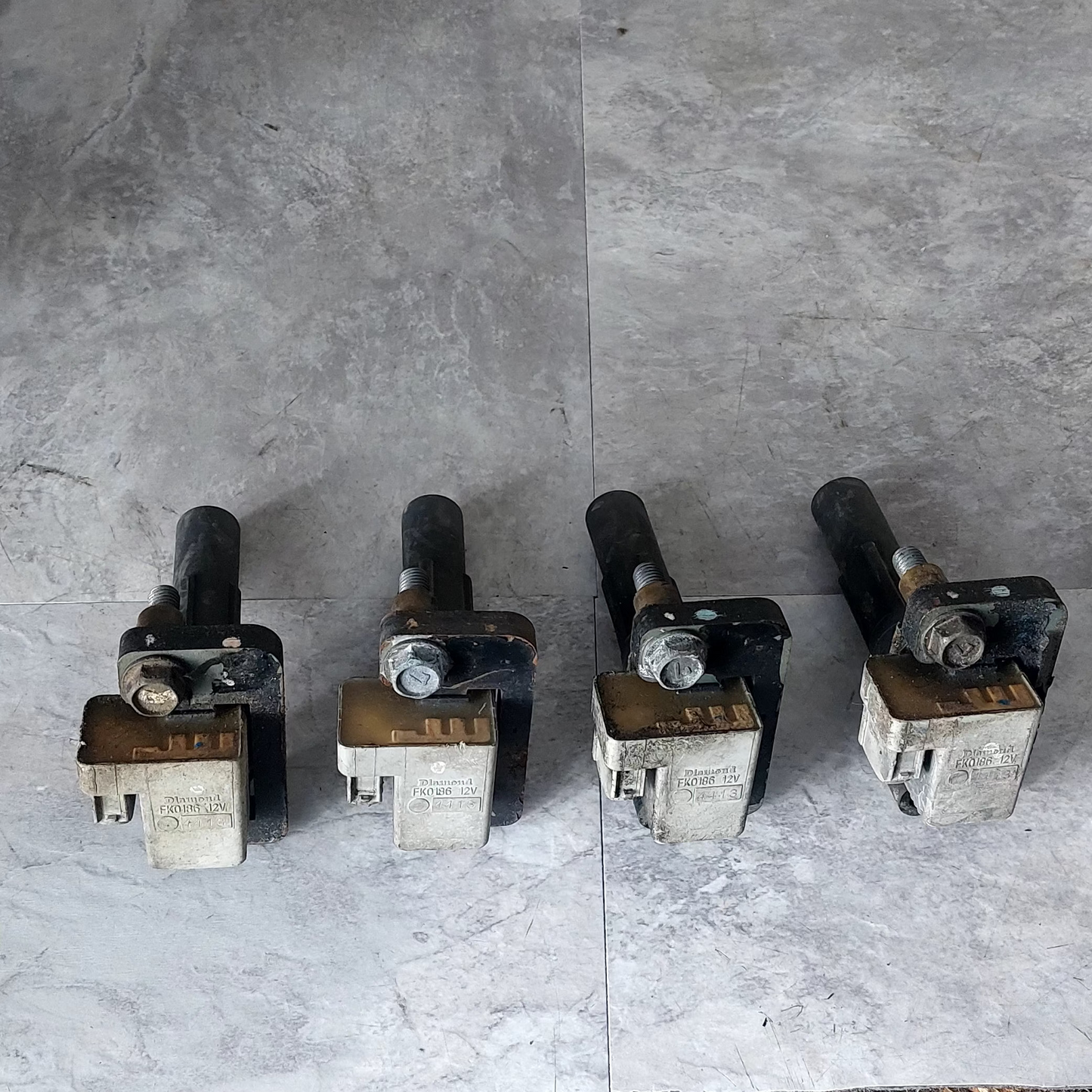 Diamond Electric FK0186 12V Ignition Coil OEM JDM Lot of 4