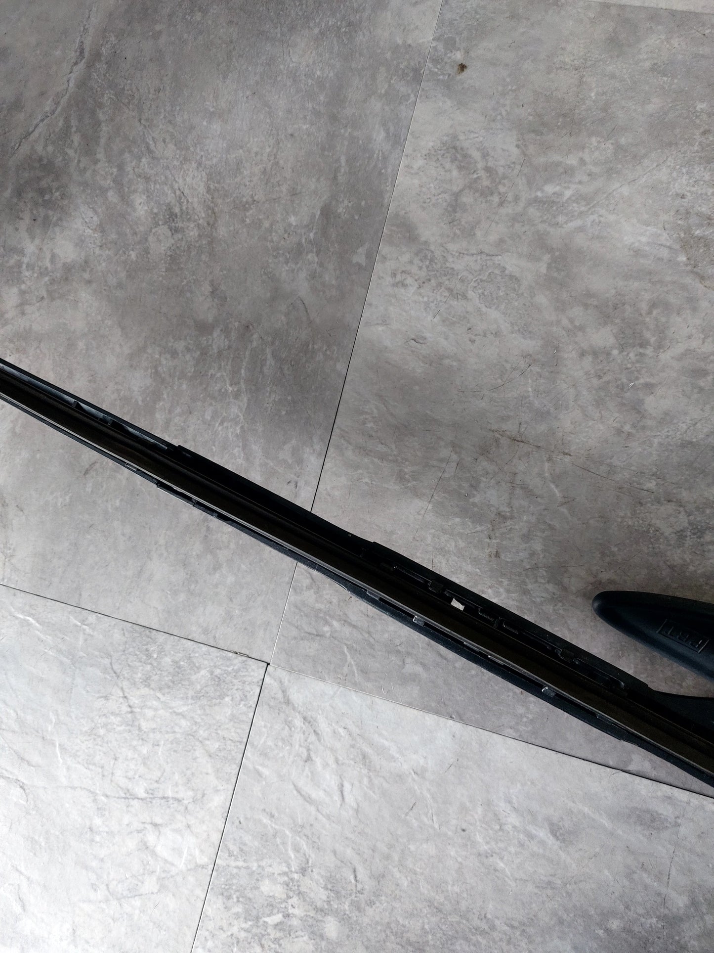 2002-2003 Subaru Impreza WRX OEM Windshield Wiper Arm Blade Driver Side L4