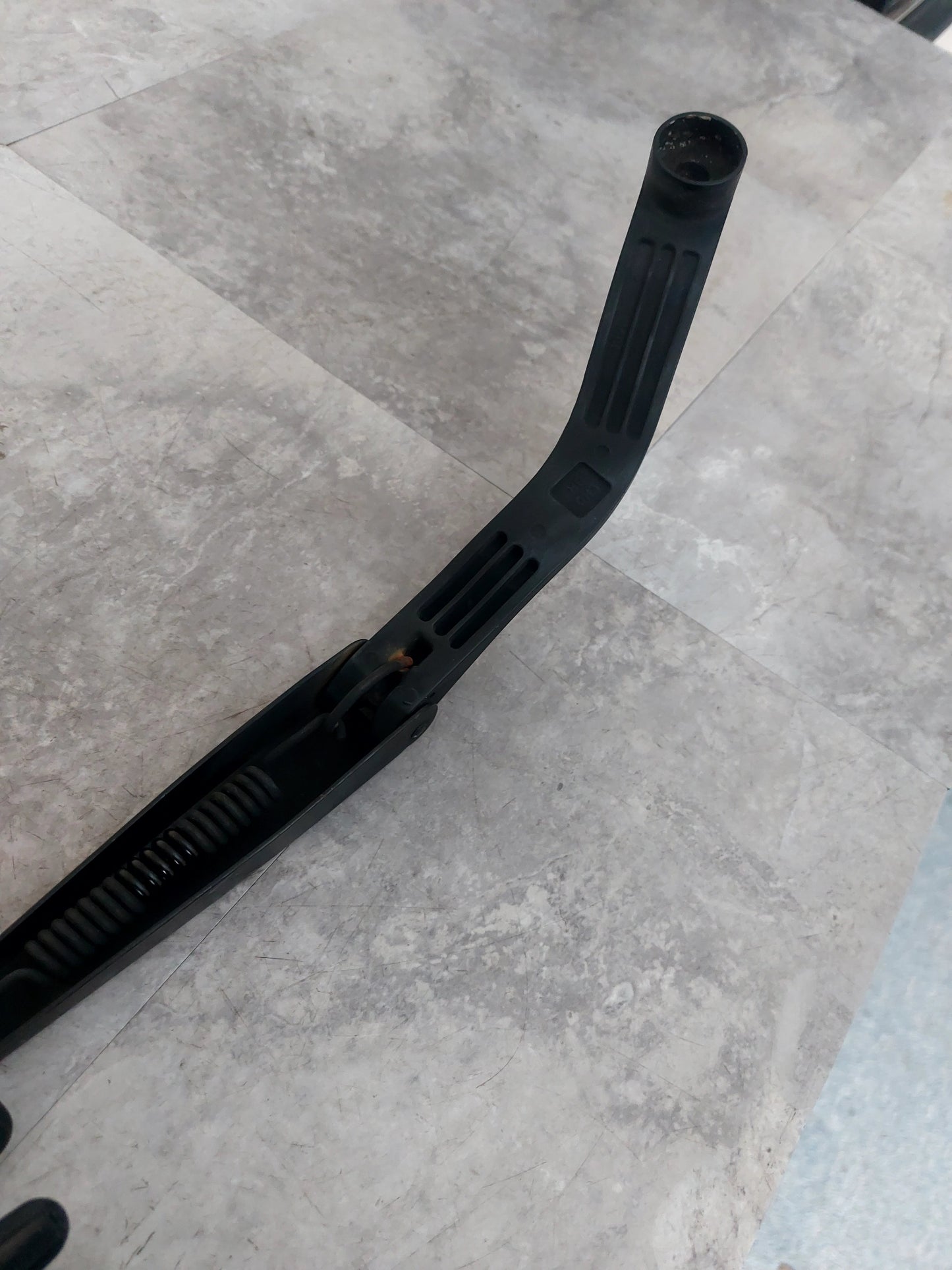 2002-2003 Subaru Impreza WRX OEM Windshield Wiper Arm Blade Driver Side L4