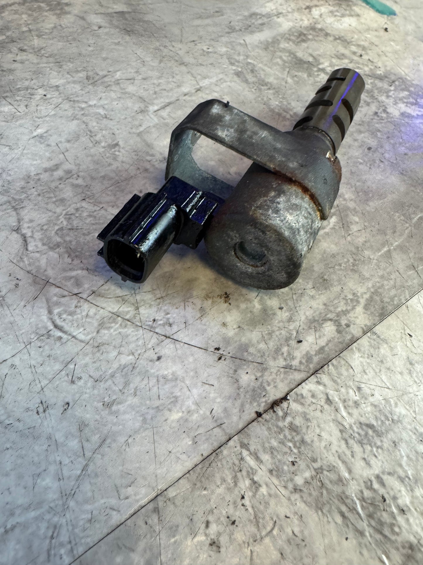 2004-2007 Subaru WRX STi FXT LGT OXT AVCS Oil Control Valve / K2V