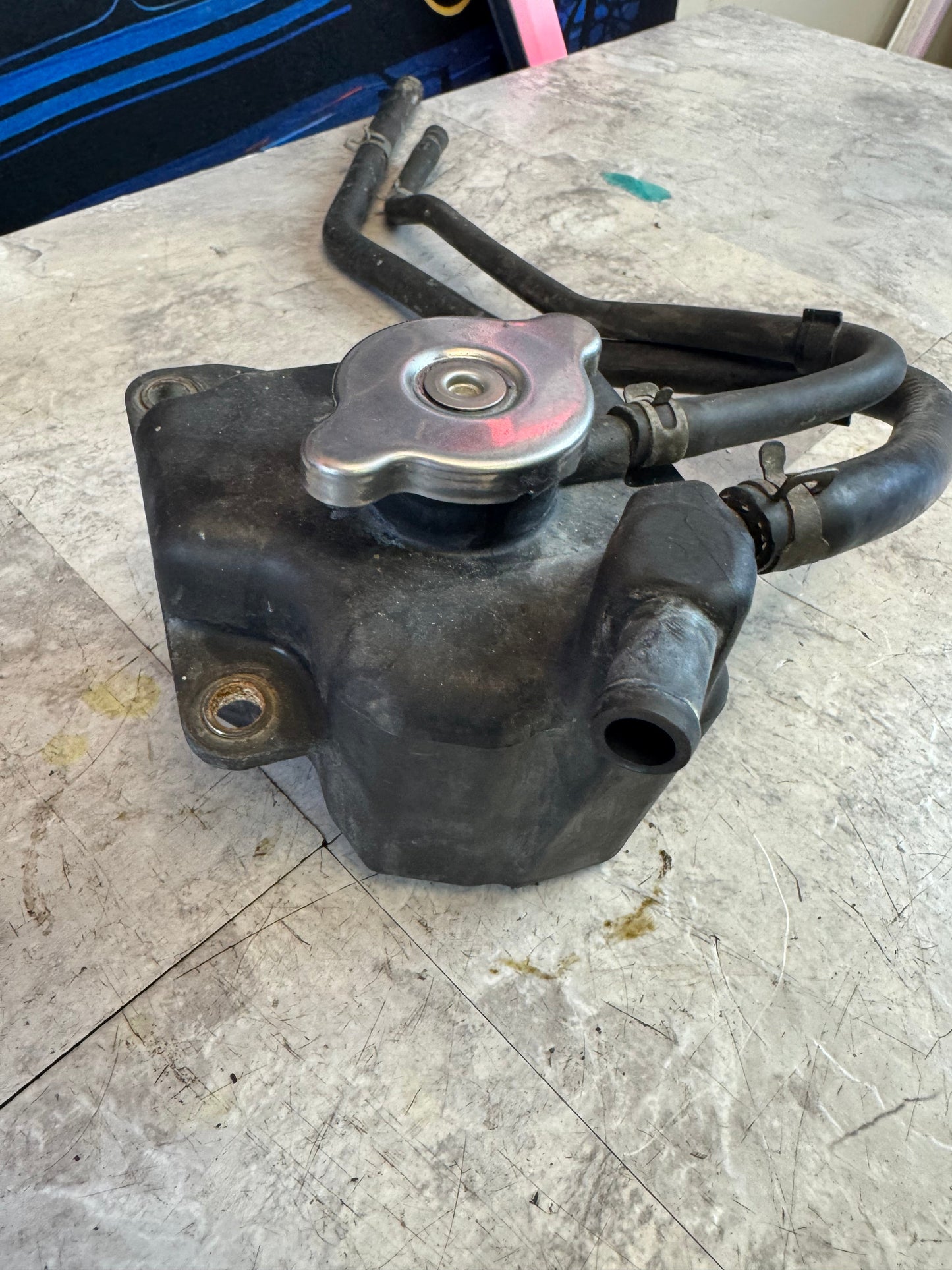 2002-2007 Subaru Impreza WRX STi OEM Tank Assembly w/ Hoses