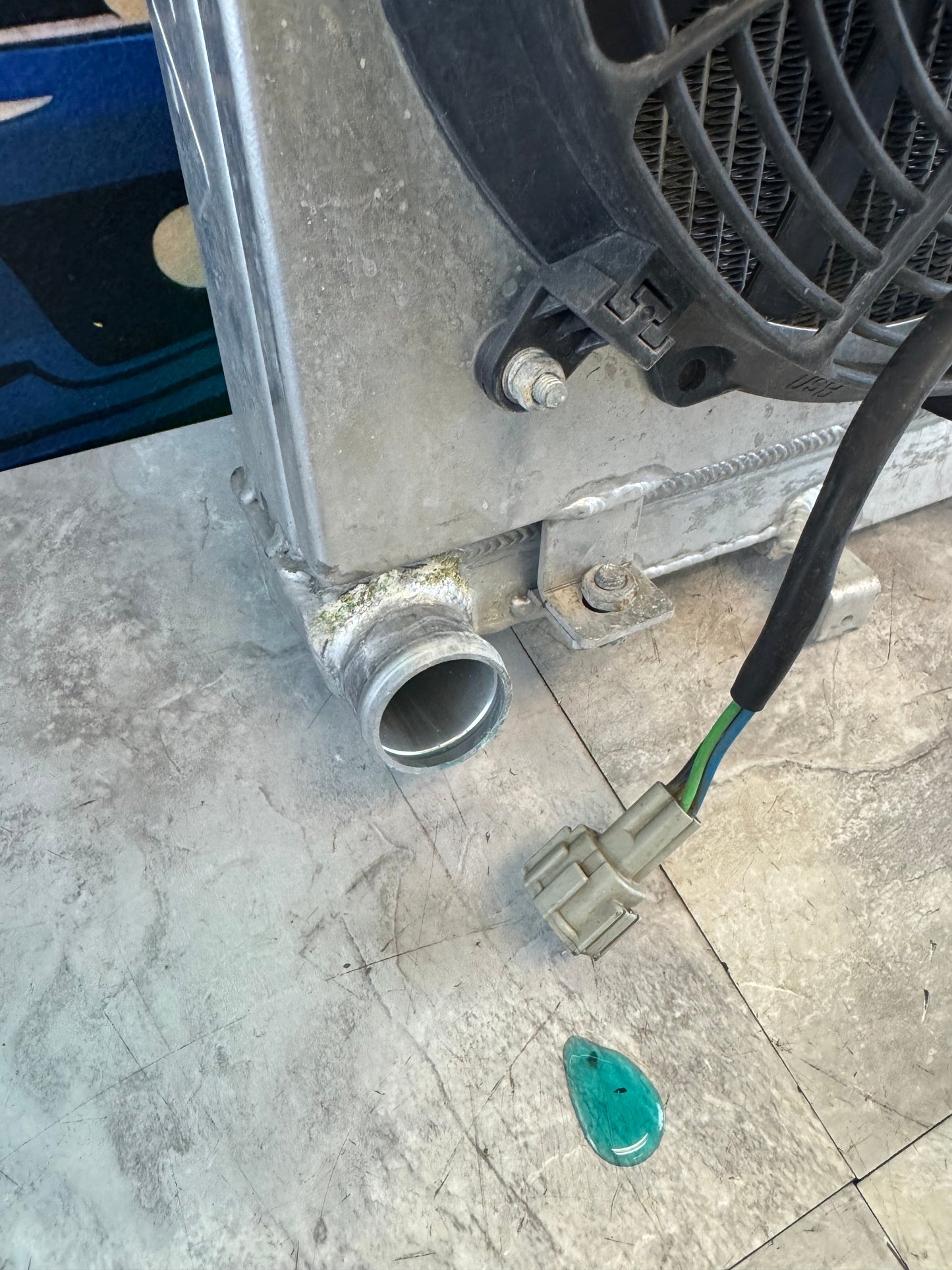 2002-2007 Subaru STi WRX Yonaka All Aluminum Radiator With Aluminum Fan Shroud And Fans R1