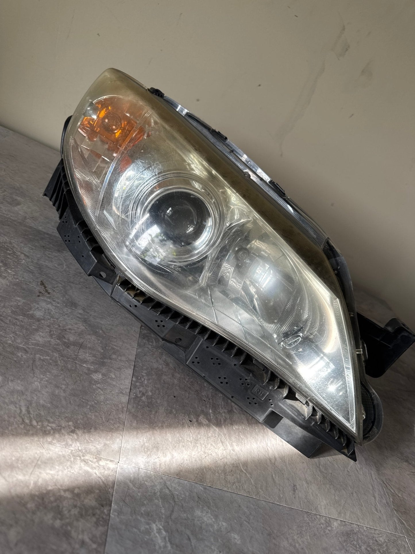 2008-2011 Subaru Impreza WRX STi Headlight Assy RH Passenger Side