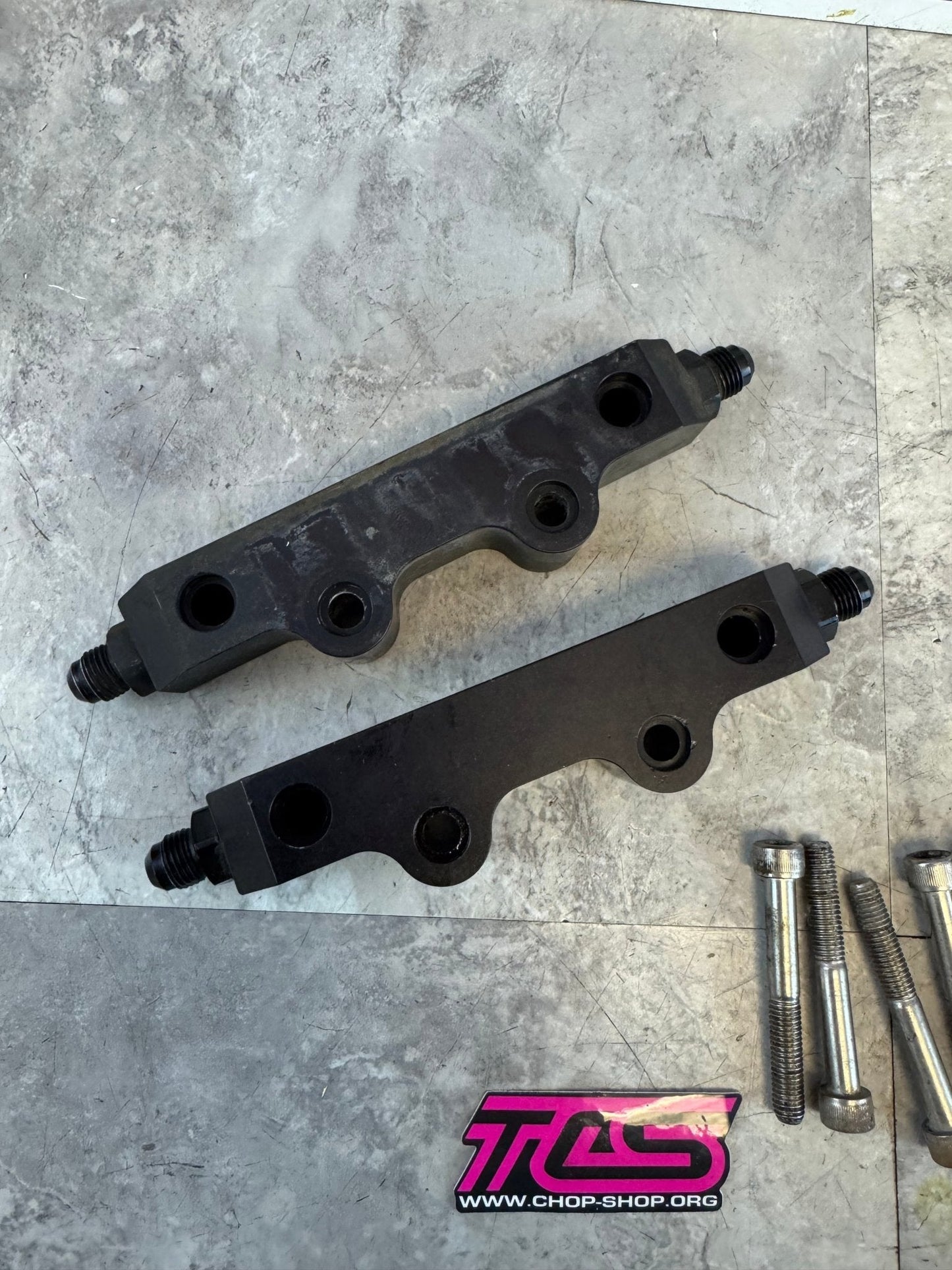 2004-2006 Subaru WRX STi T1RaceDevelopment Side To Top Feed Fuel Conversion Rail Kit