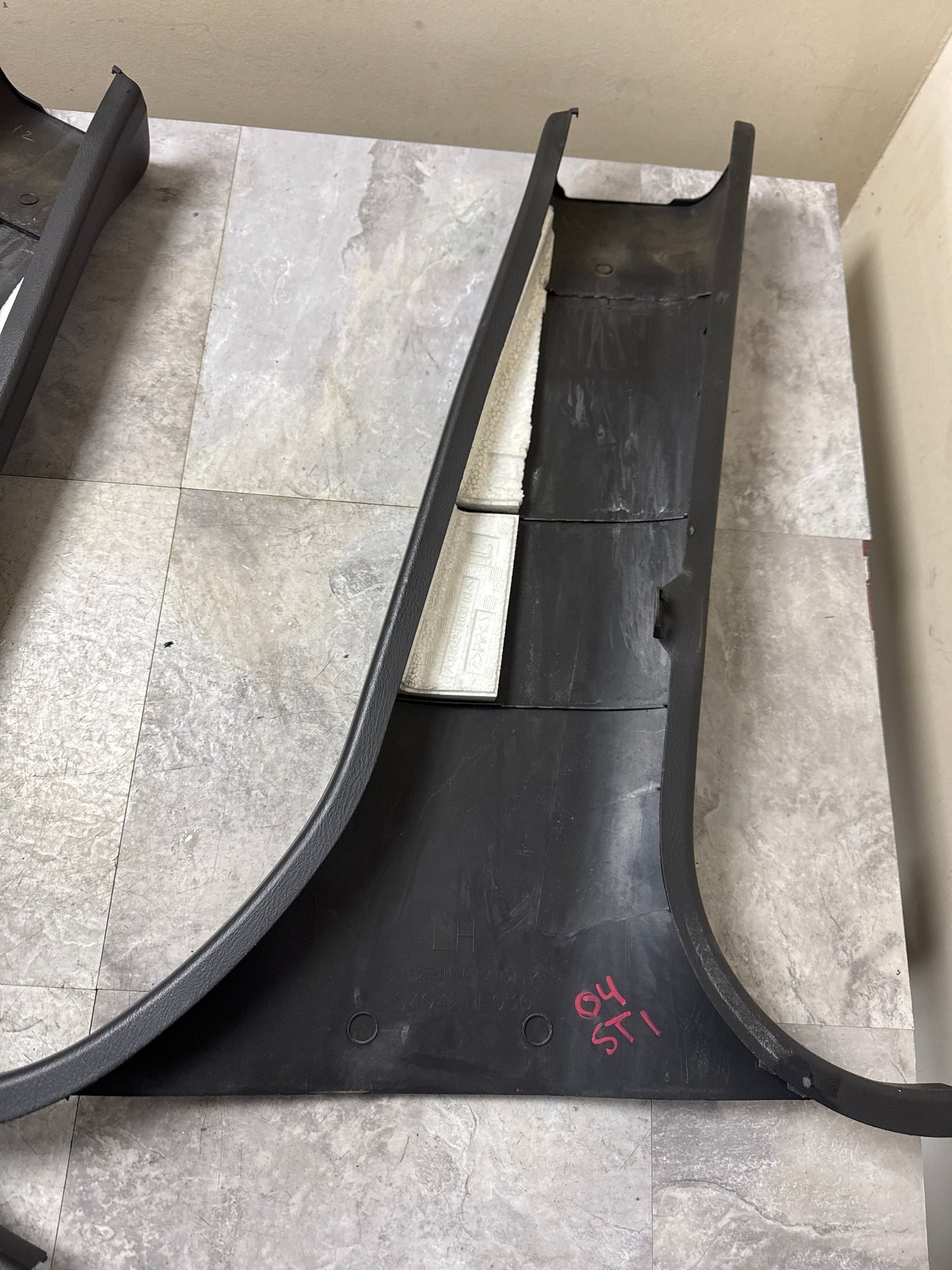 2002-2007 Subaru Impreza WRX STi OEM Lower B Pillar Trim Cover Set RH LH