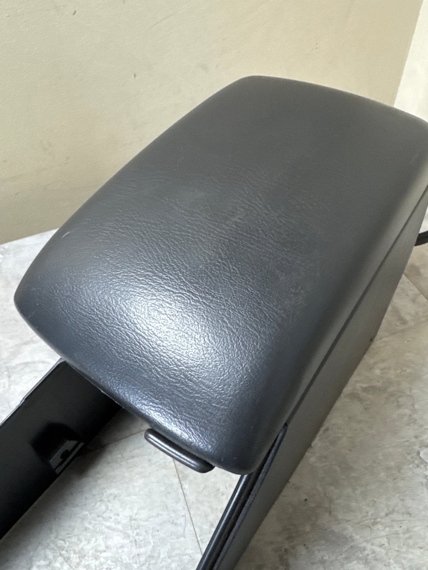 2005-2007 Subaru Impreza WRX STI Black Center Console Rest Trim Middle