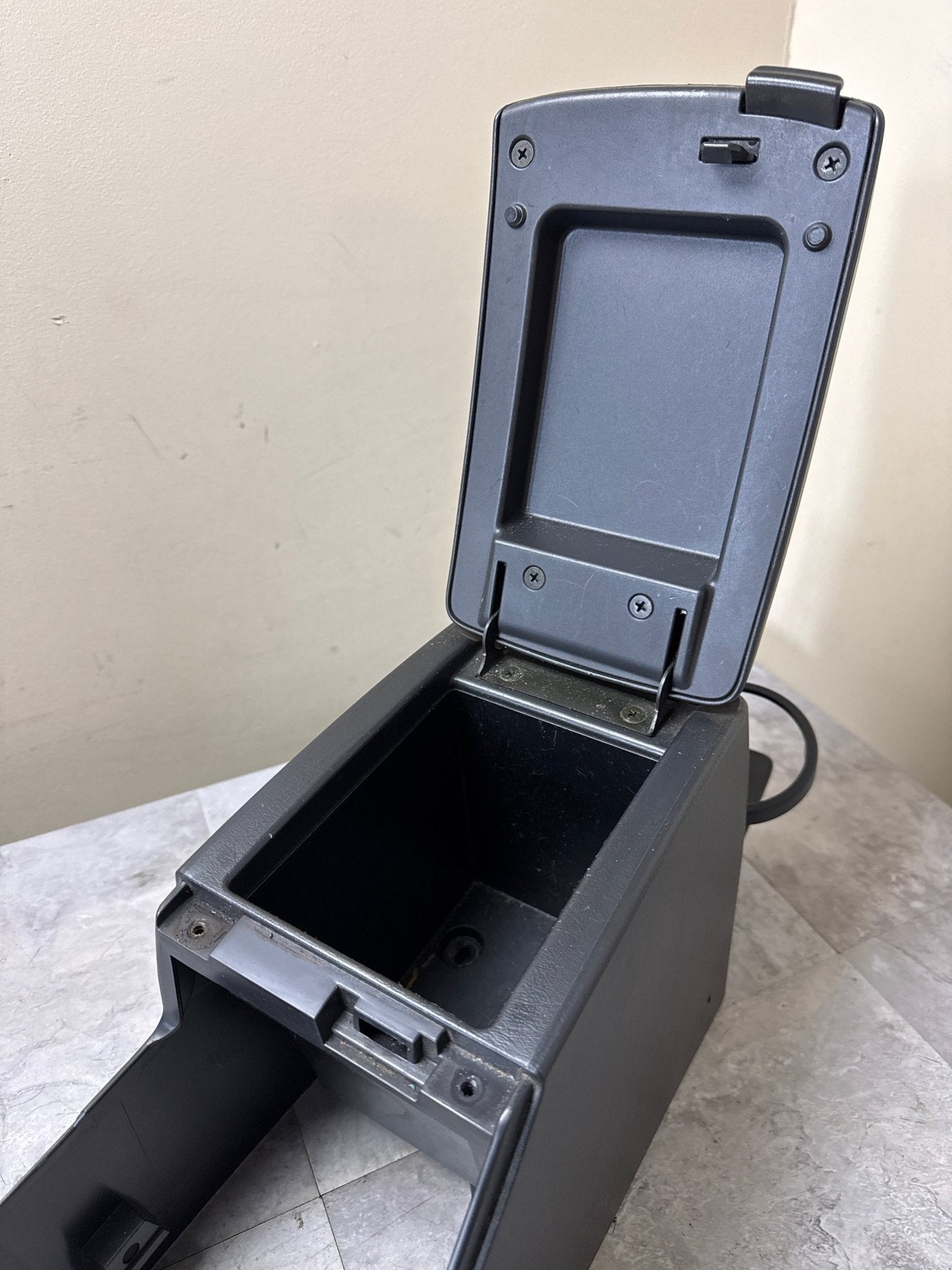 2005-2007 Subaru Impreza WRX STI Black Center Console Rest Trim Middle